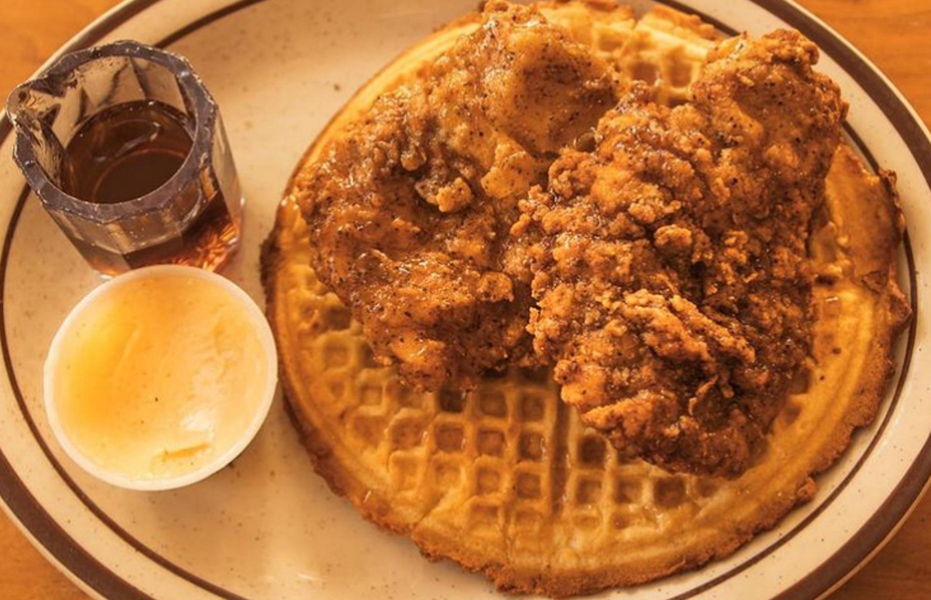 Washington: Fat’s Fried Chicken & Waffles, Seattle