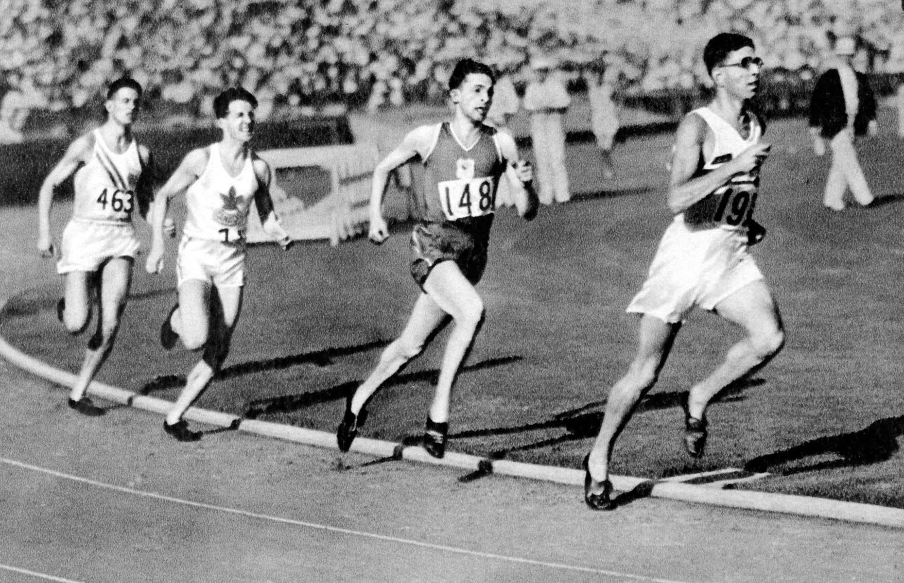 1932: Los Angeles hosts the Olympics
