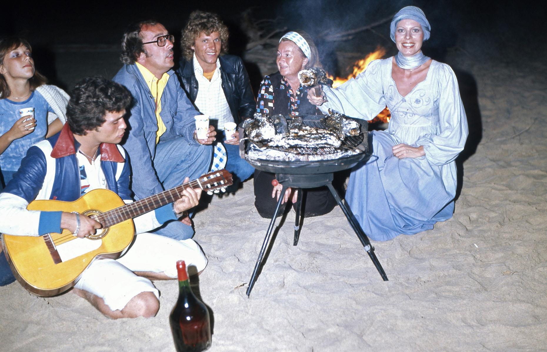 1970s: Su Kramer barbecues on vacation