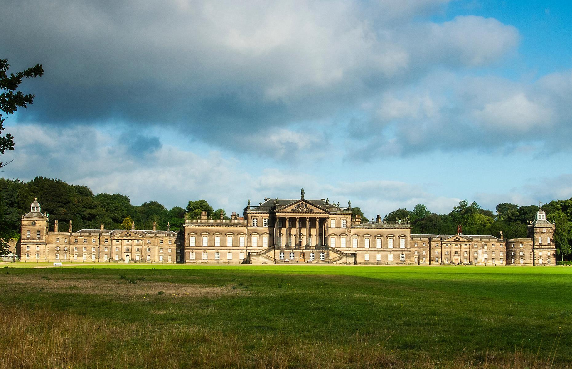 Wentworth Woodhouse: 250,000 sqft (23.2k sqm), UK