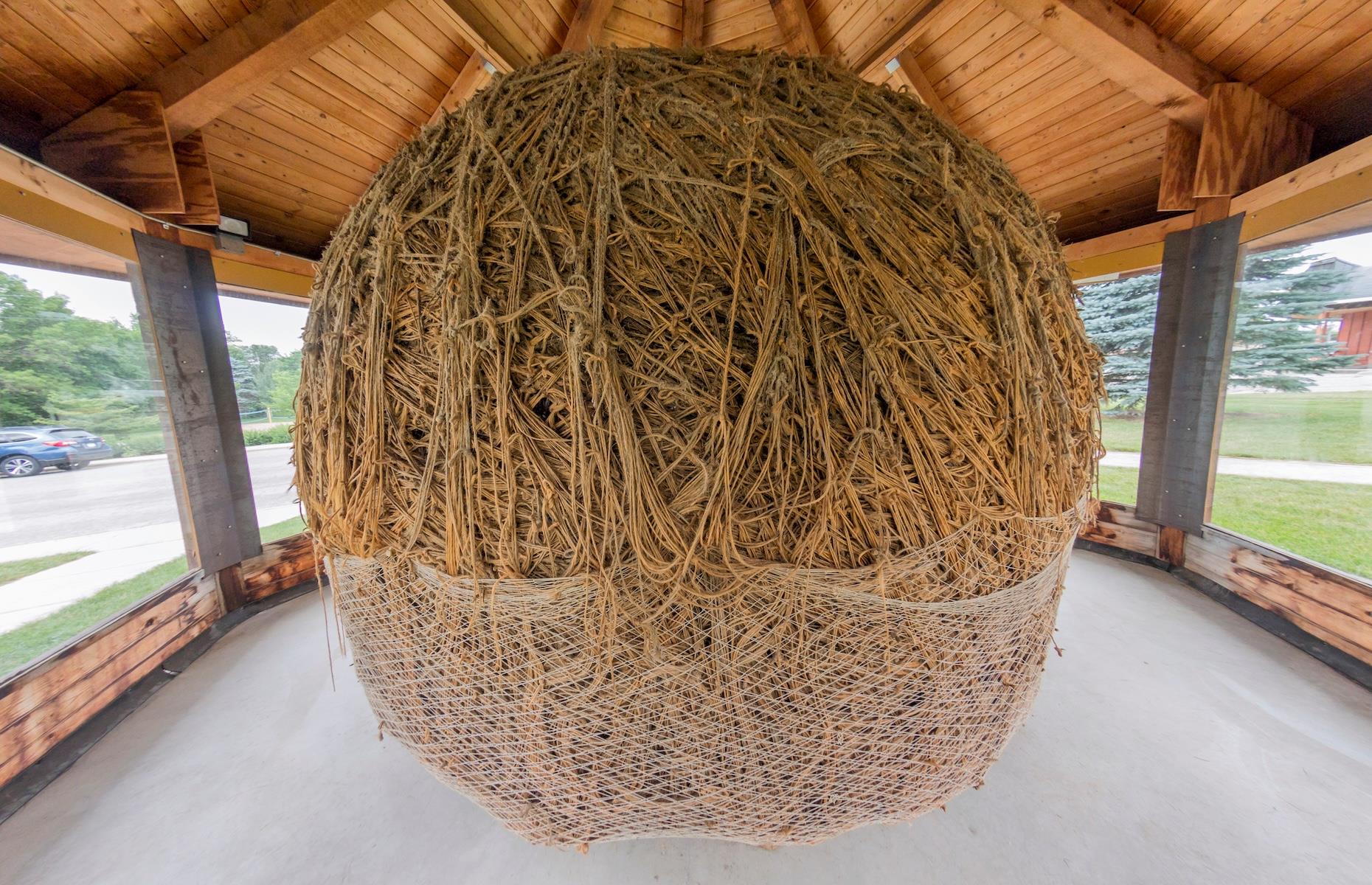 Minnesota: Darwin Twine Ball Museum, Darwin