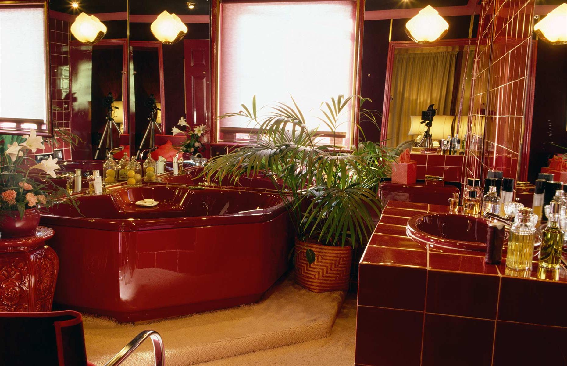 Corner baths