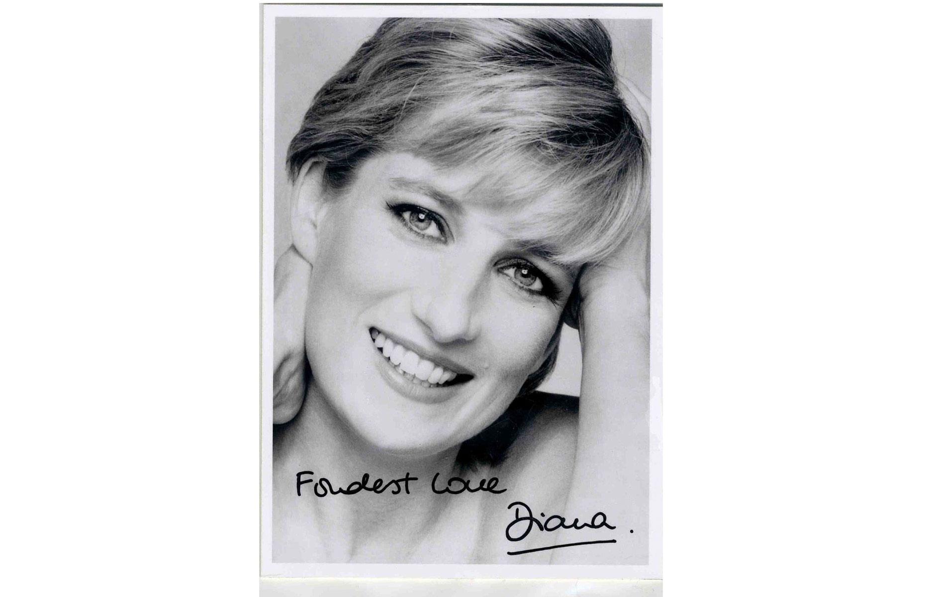 Signed photos of Princess Diana – 10-year return: 716%