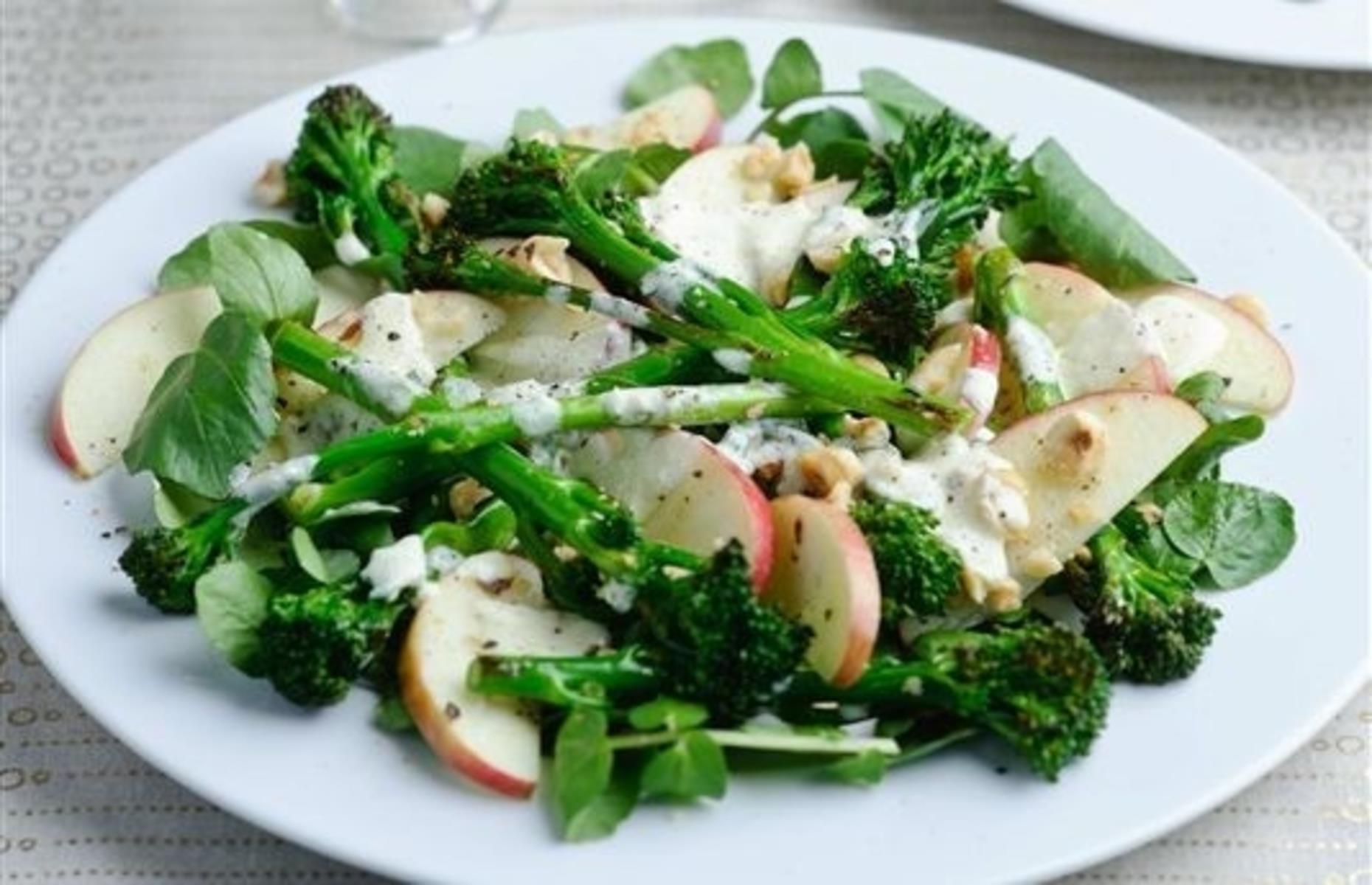 Tenderstem, apple and toasted hazelnut salad