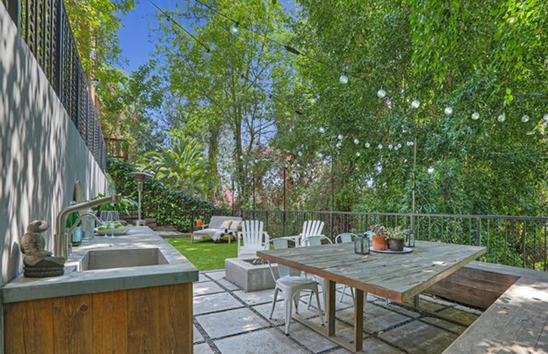 Jason Segel's vintage LA home: $2.8 million (£2.3m)