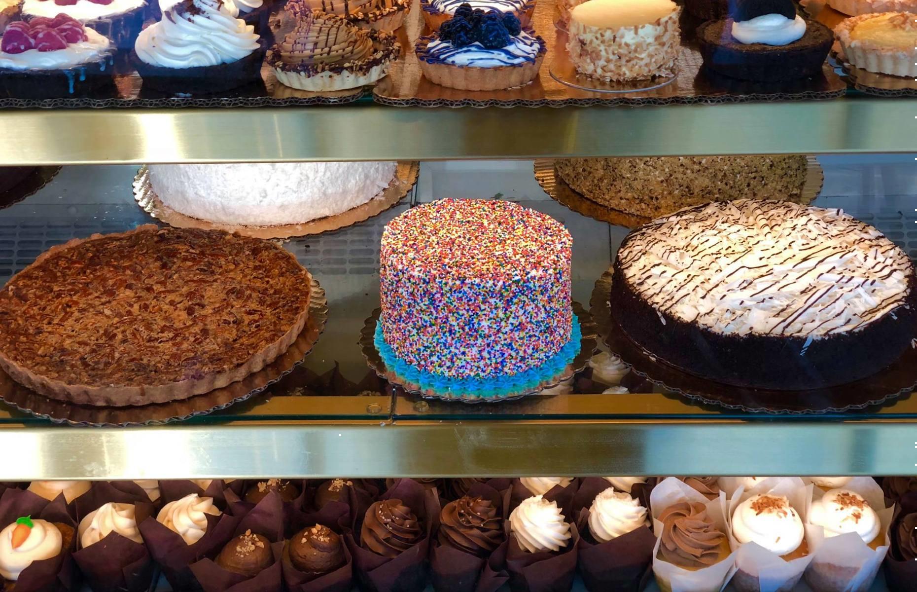 TOP 10 BEST Bakery Birthday Cake in Clovis, CA - Updated 2024 - Yelp