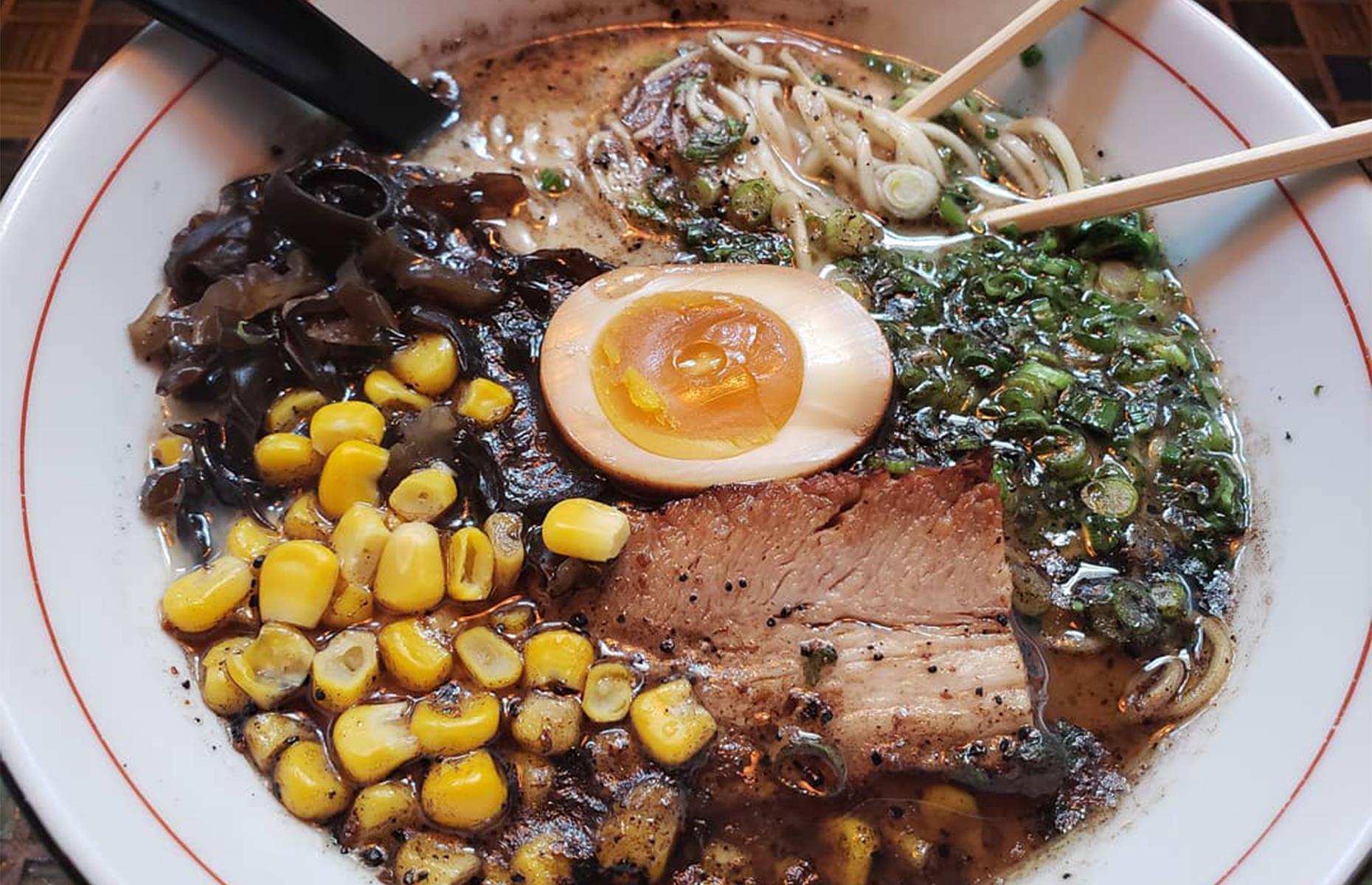 New Jersey: burnt garlic tonkotsu, Ramen Nagomi, New Brunswick