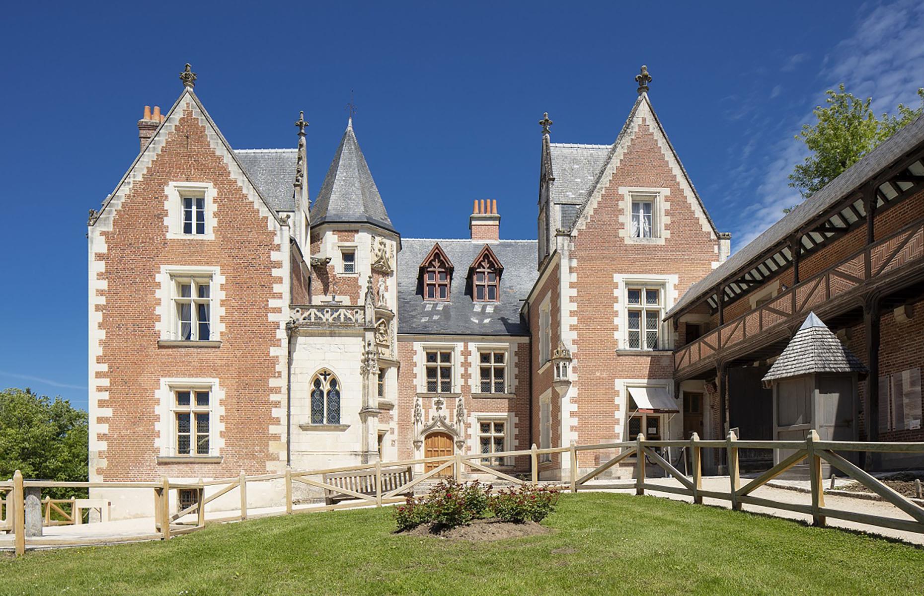Leonardo da Vinci’s 15th-century castle, Loire Valley, France 