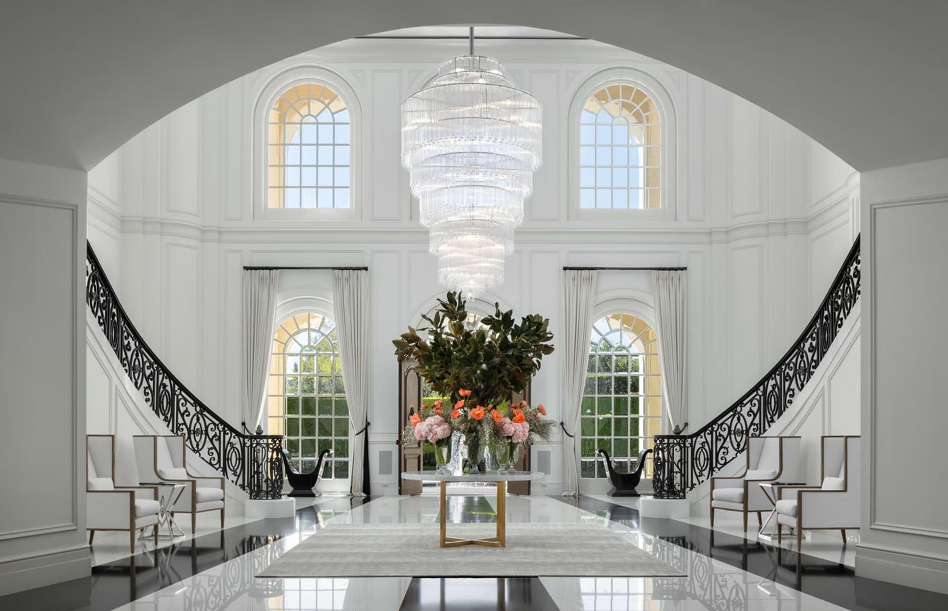 The Manor, California: 56,500 square feet