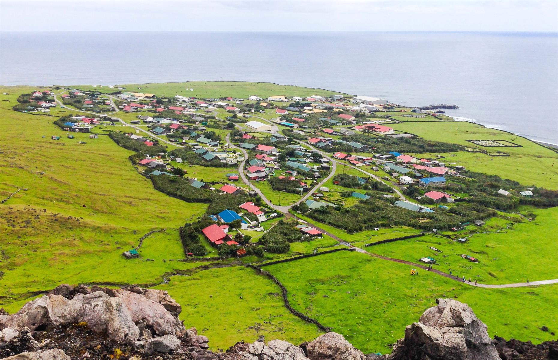 Tristan da Cunha, Saint Helena 
