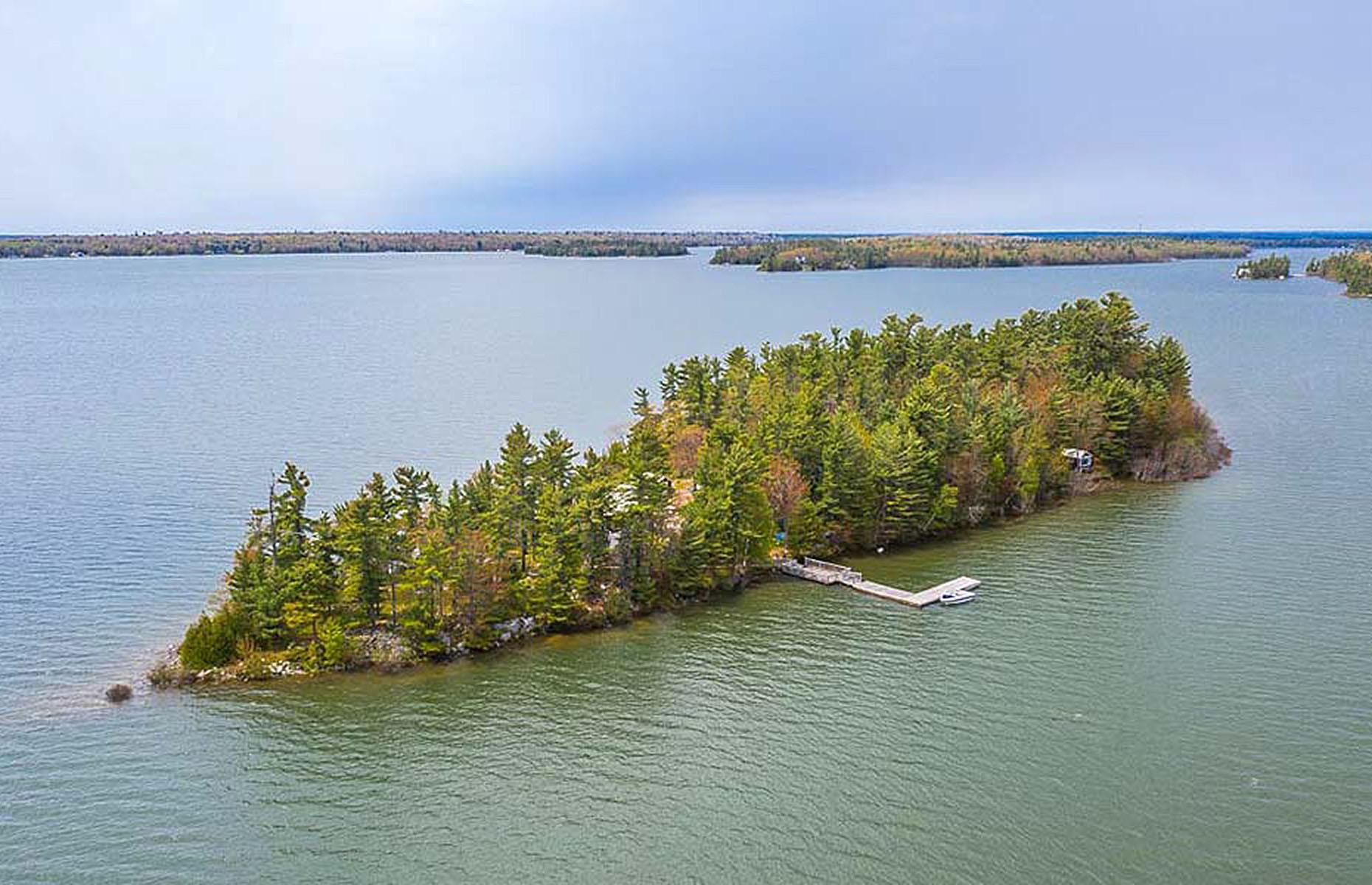 Duval Island, Ontario, Canada: $449,000 (£328k)