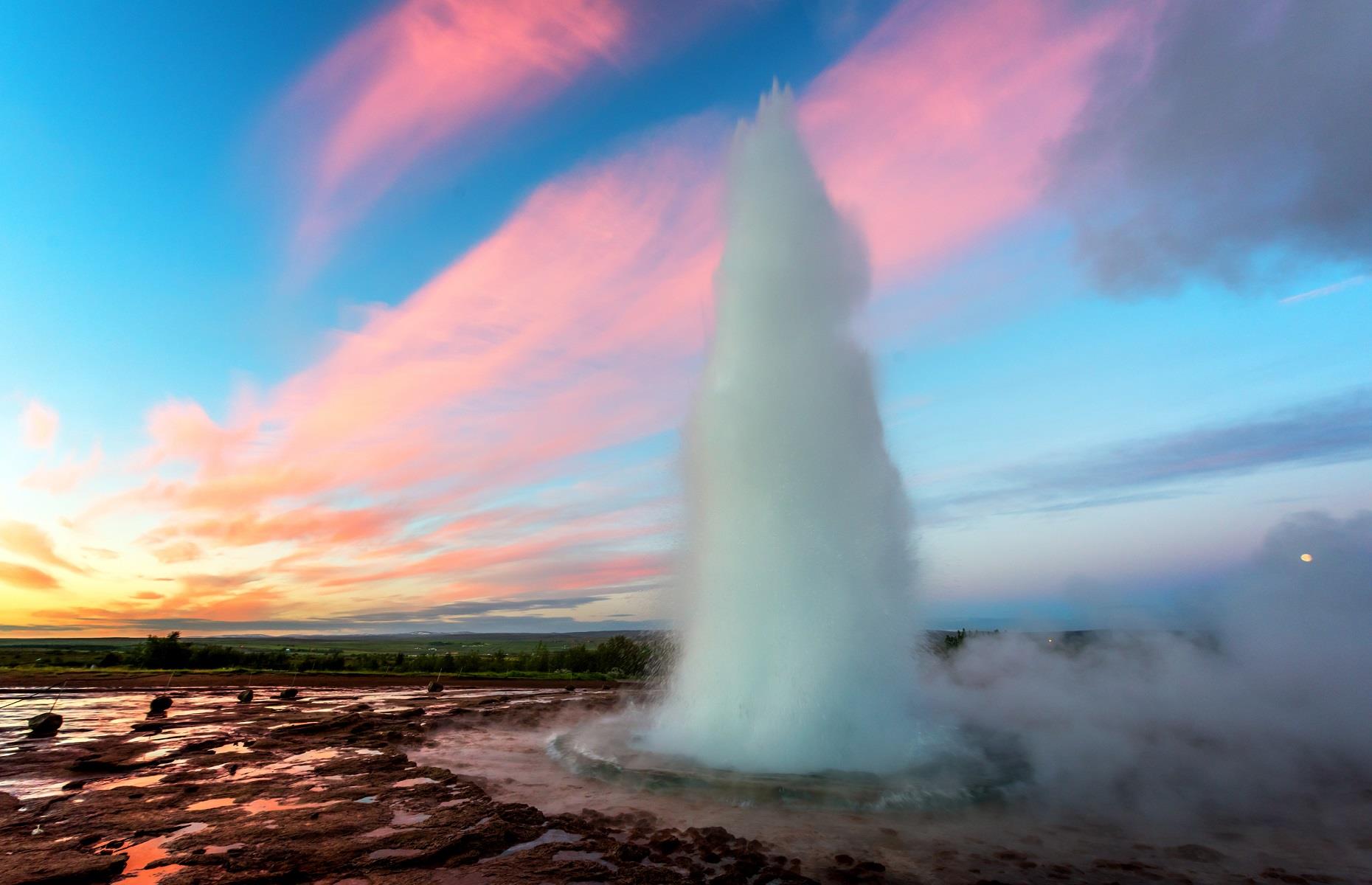 Geysir Hot Spring Area
