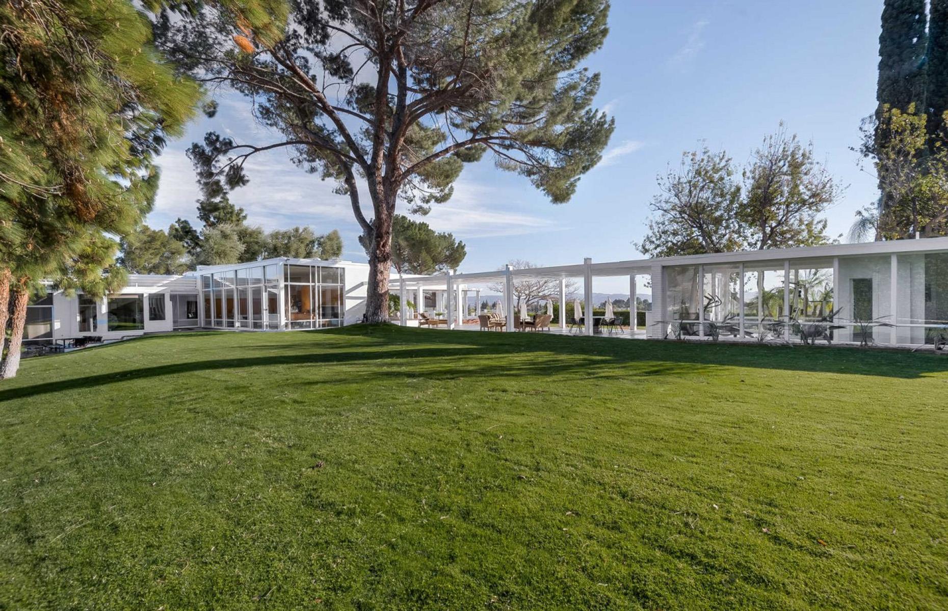 Frank Sinatra's mid-century modern mansion