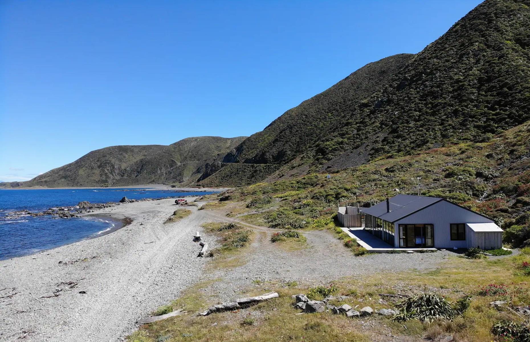 Beach cove home, Wellington, New Zealand