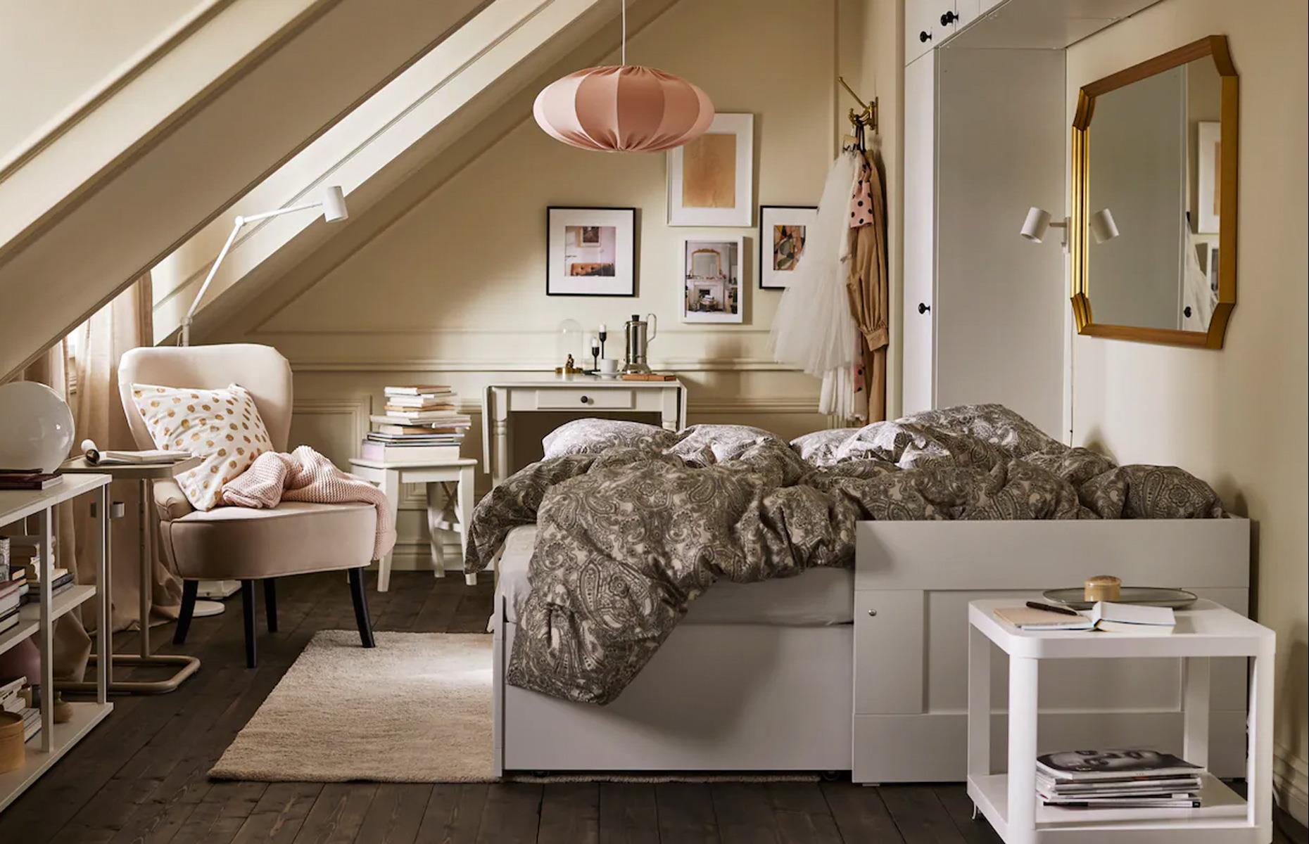 Add in a day bed