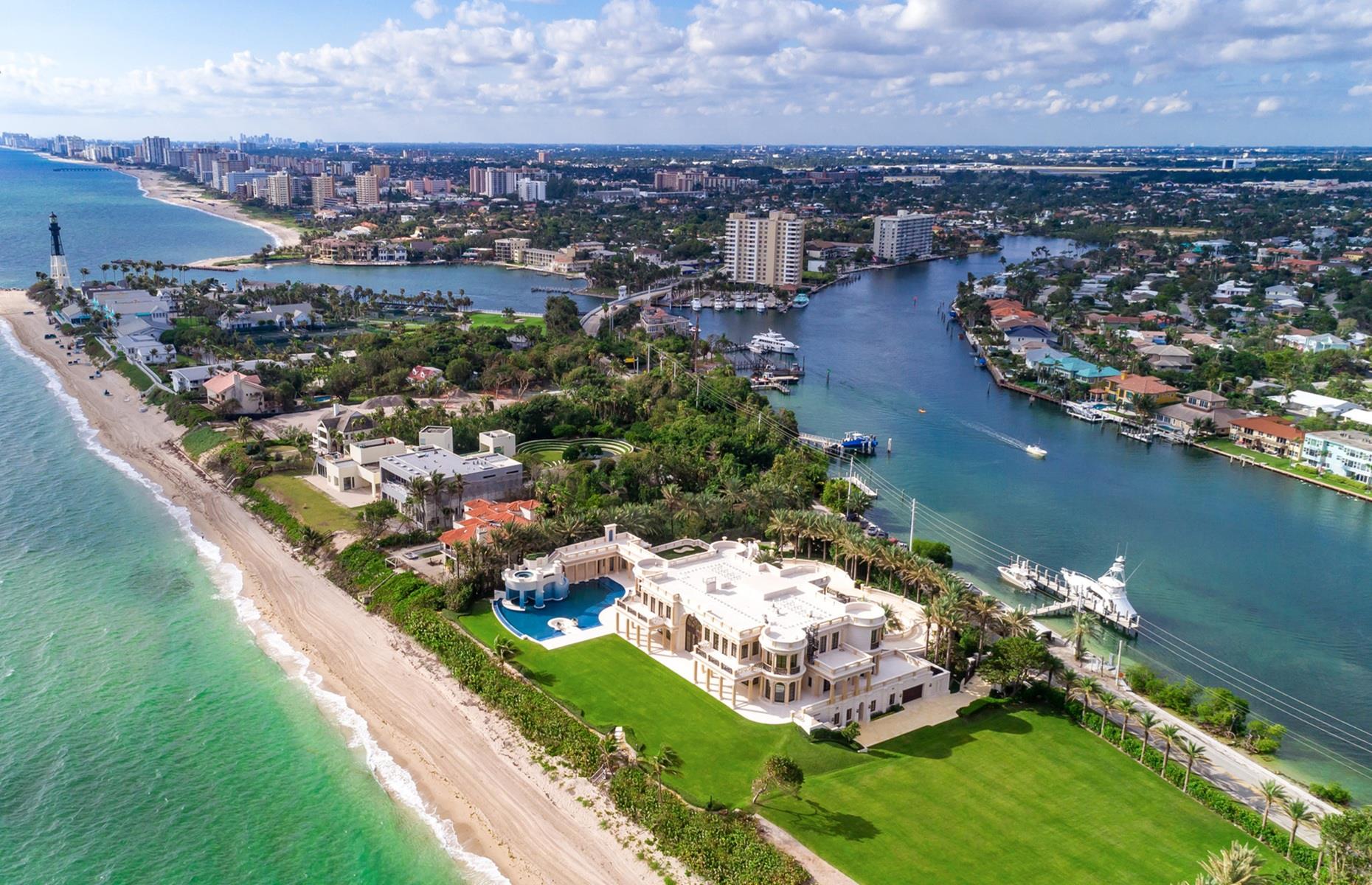 Playa Vista Isle, Florida: 58,000 square feet