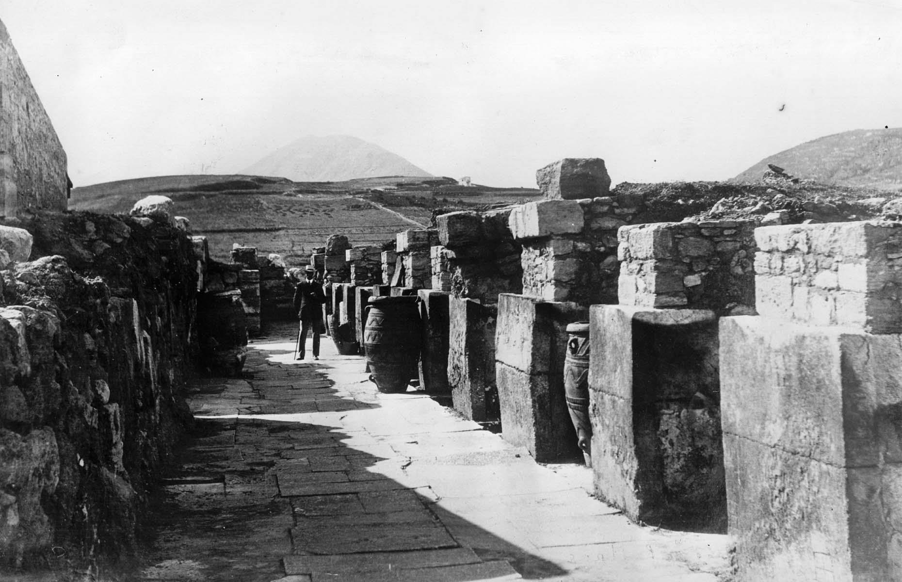 1900: Knossos