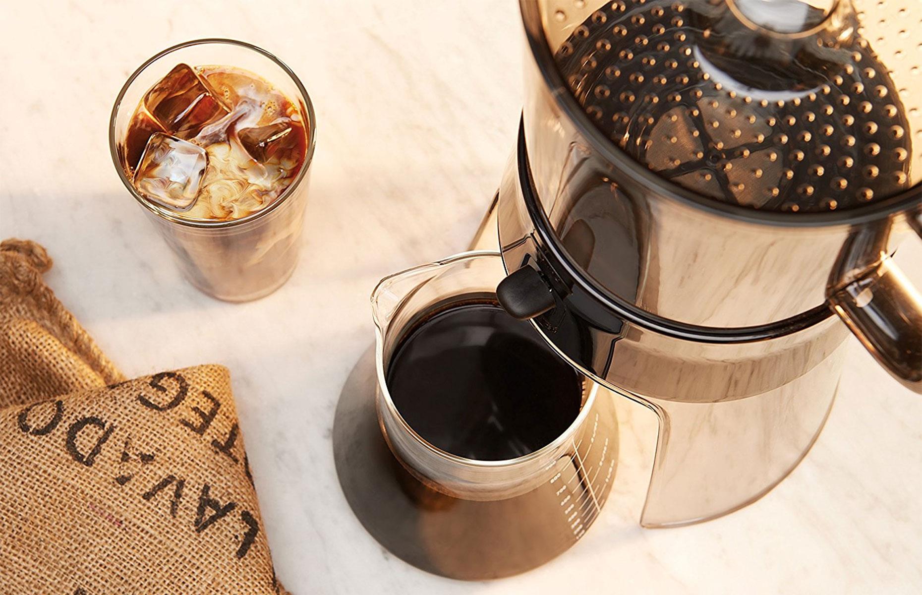 Cold brew coffee makers