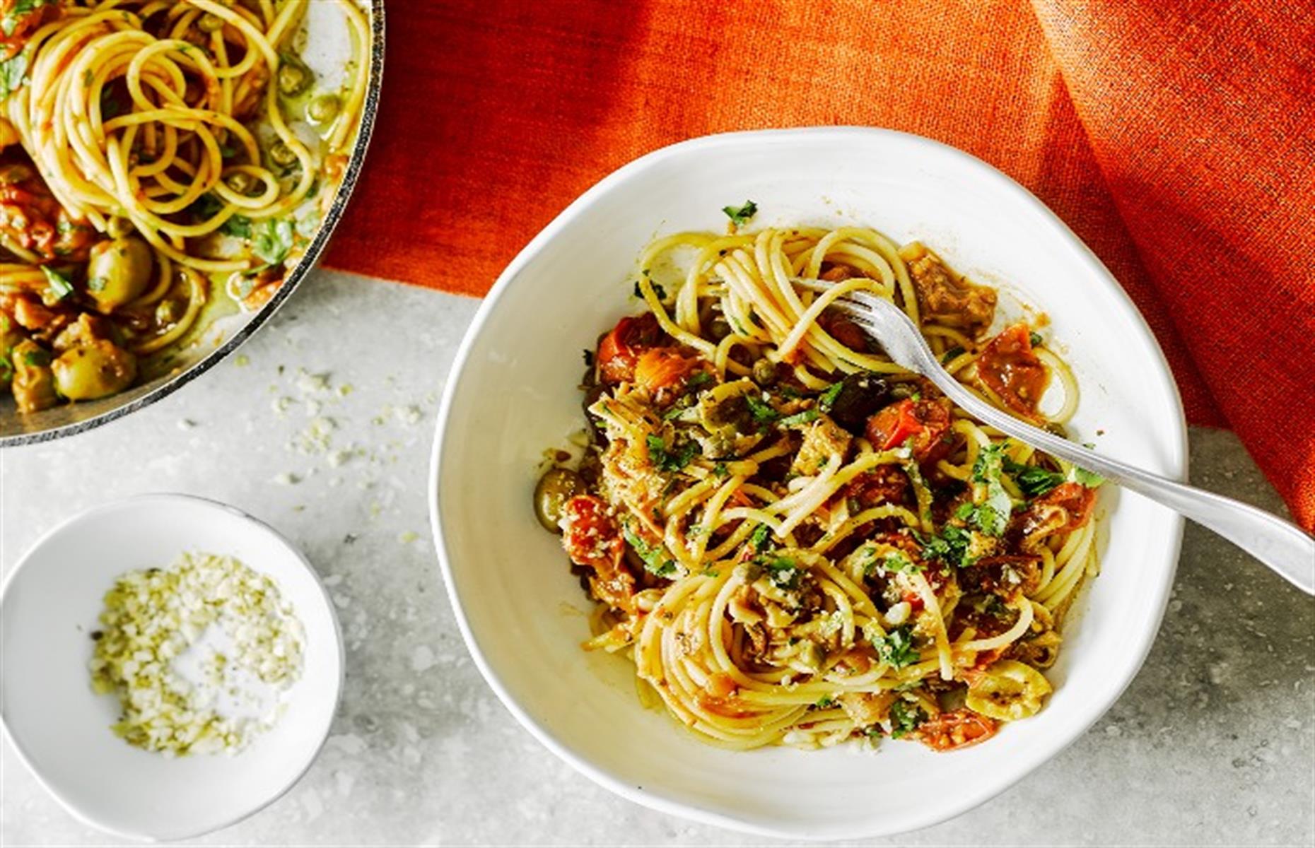 Juna 'jackfruit tuna' pasta