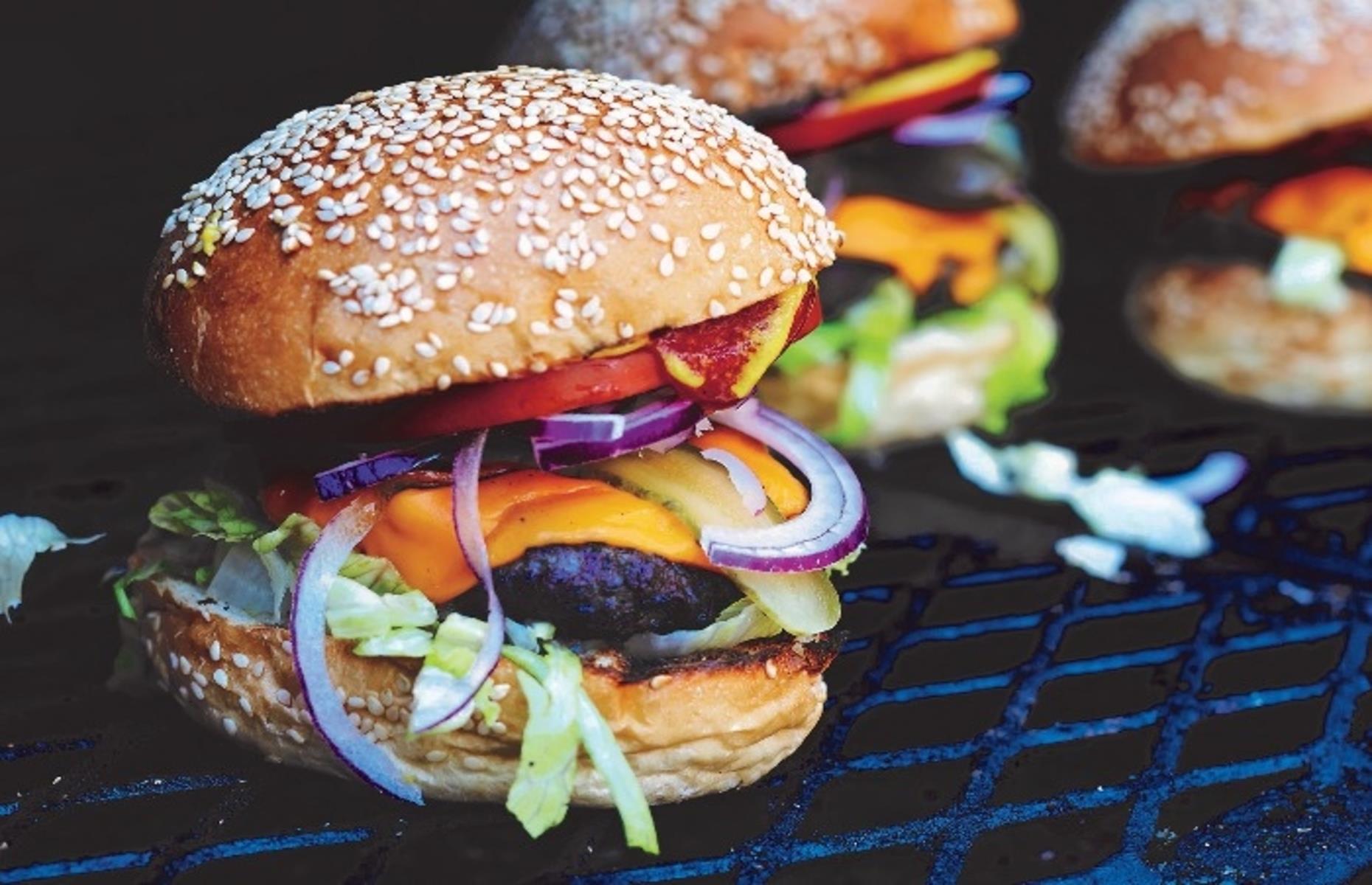 Classic cheeseburger