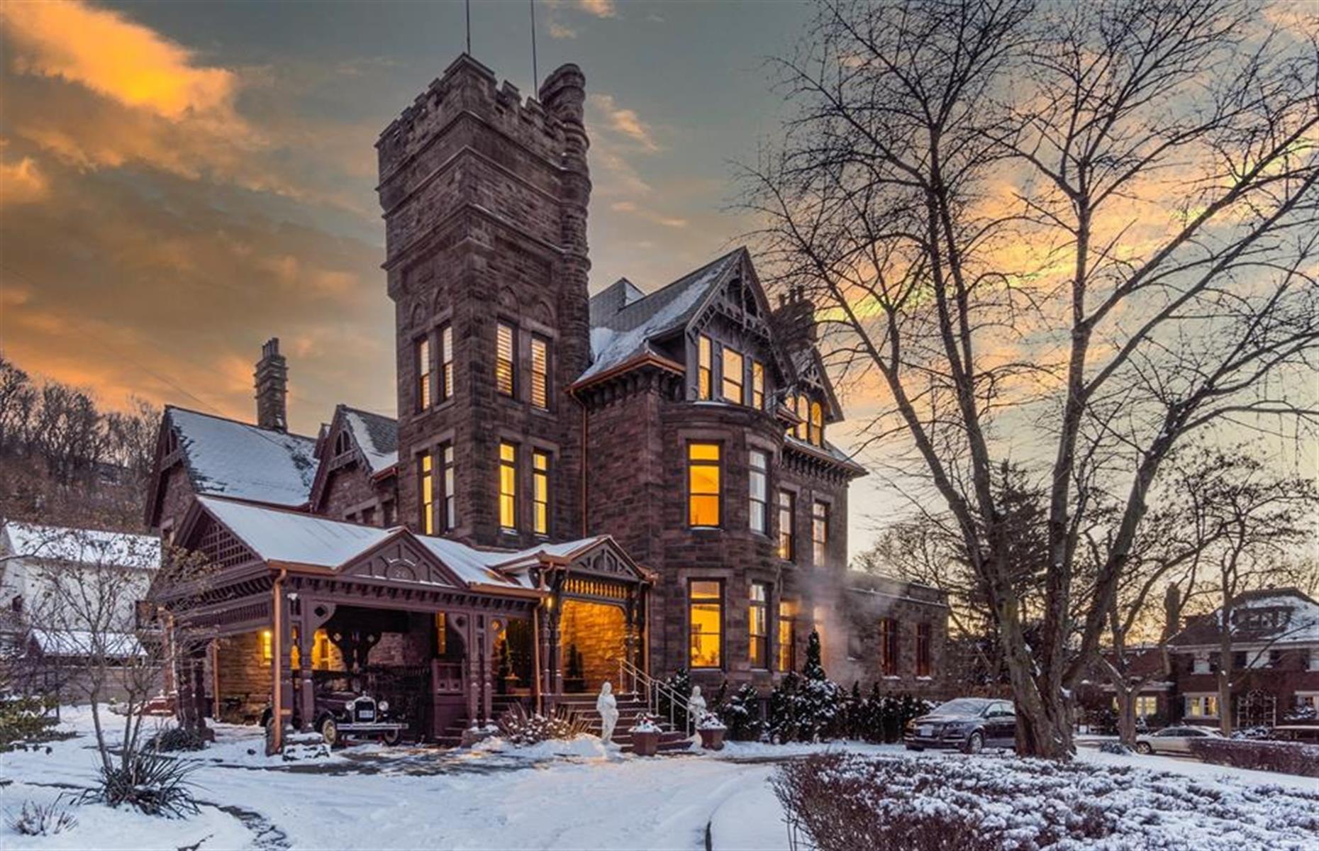 Castillo de Ravenscliffe, Ontario, Canadá