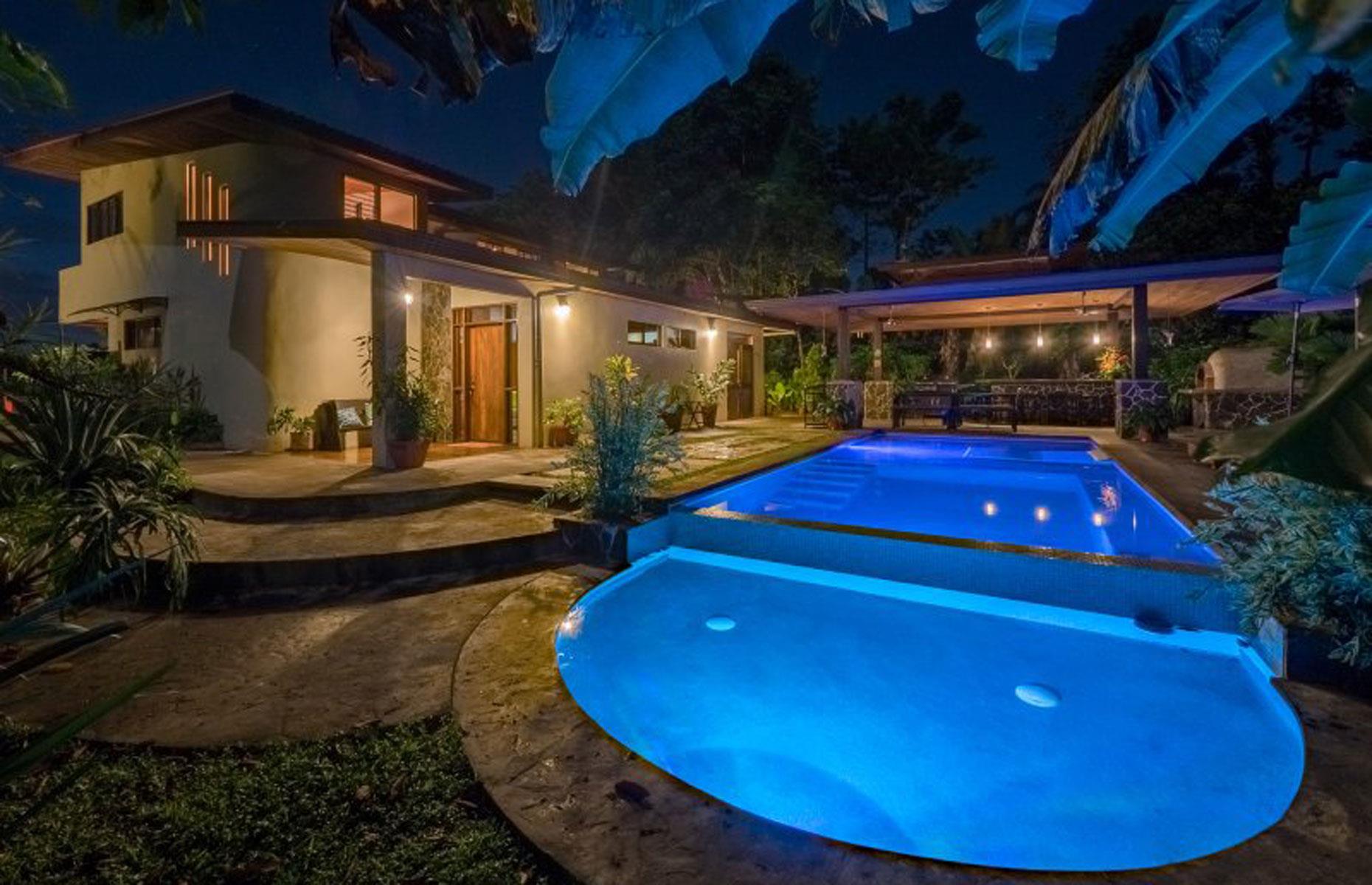 5. High-end: Casa Cielo Volcano View Retreat, La Fortuna de San Carlos, Costa Rica 
