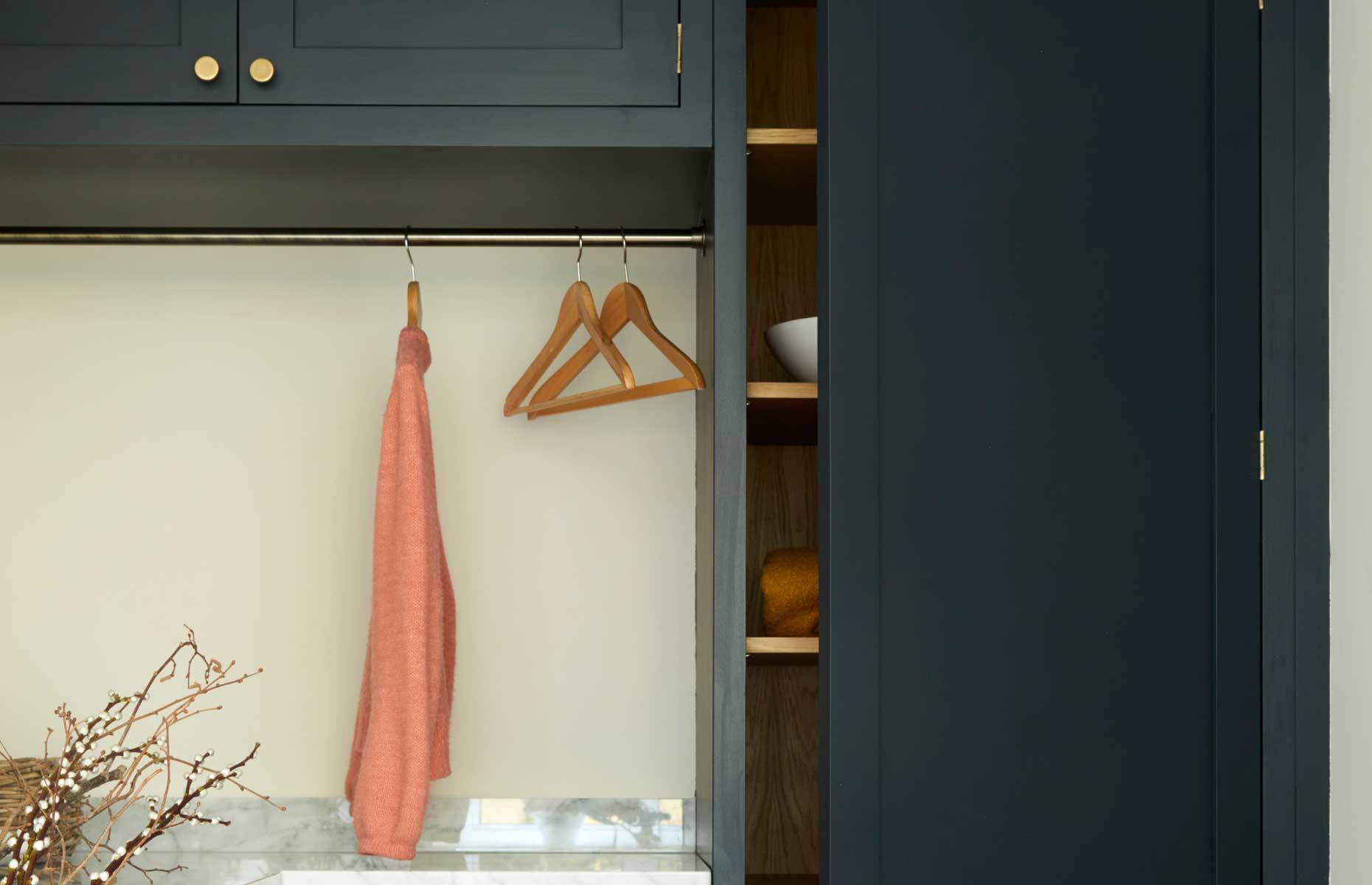 Install a drying rail