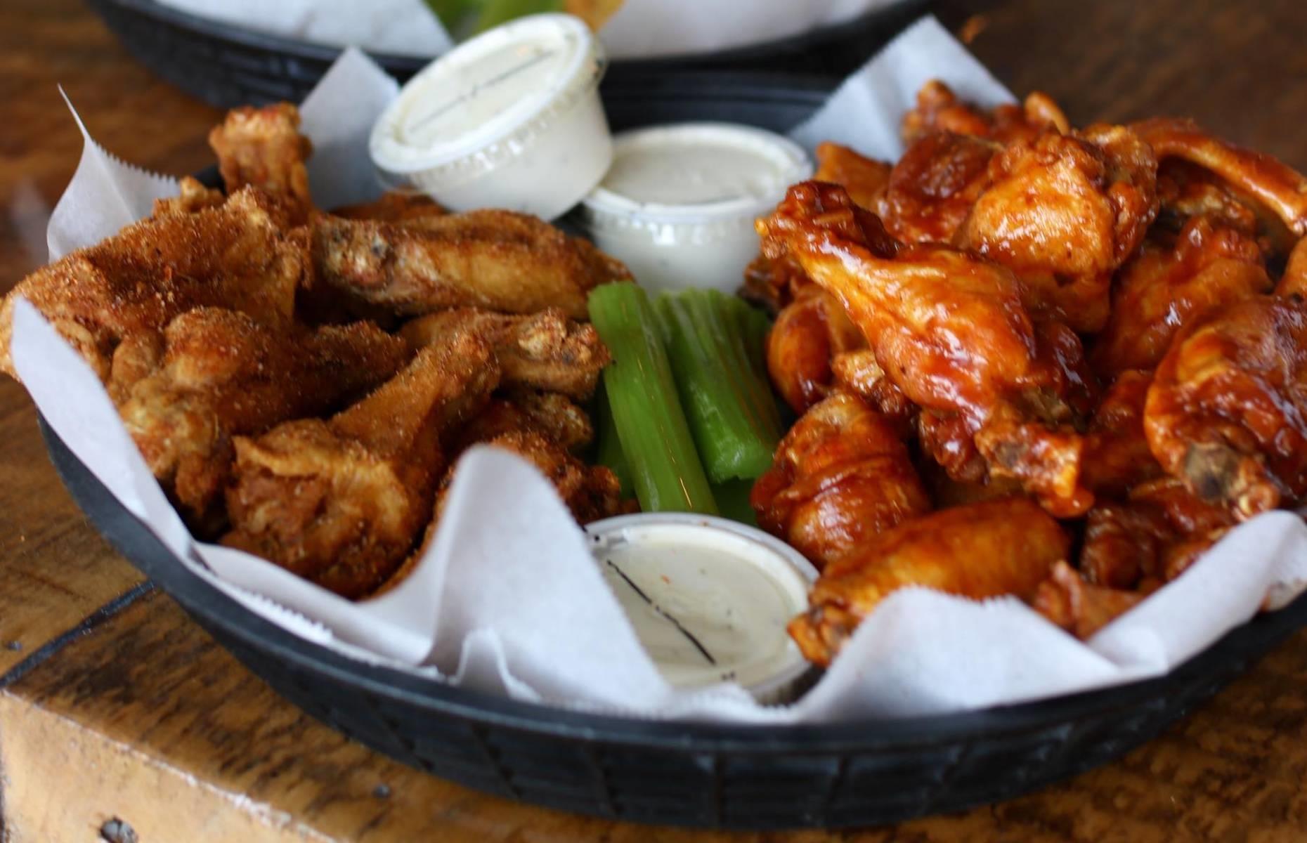 New Hampshire: chicken wings, Wing-Itz, Dover, Hampton, and Newmarket