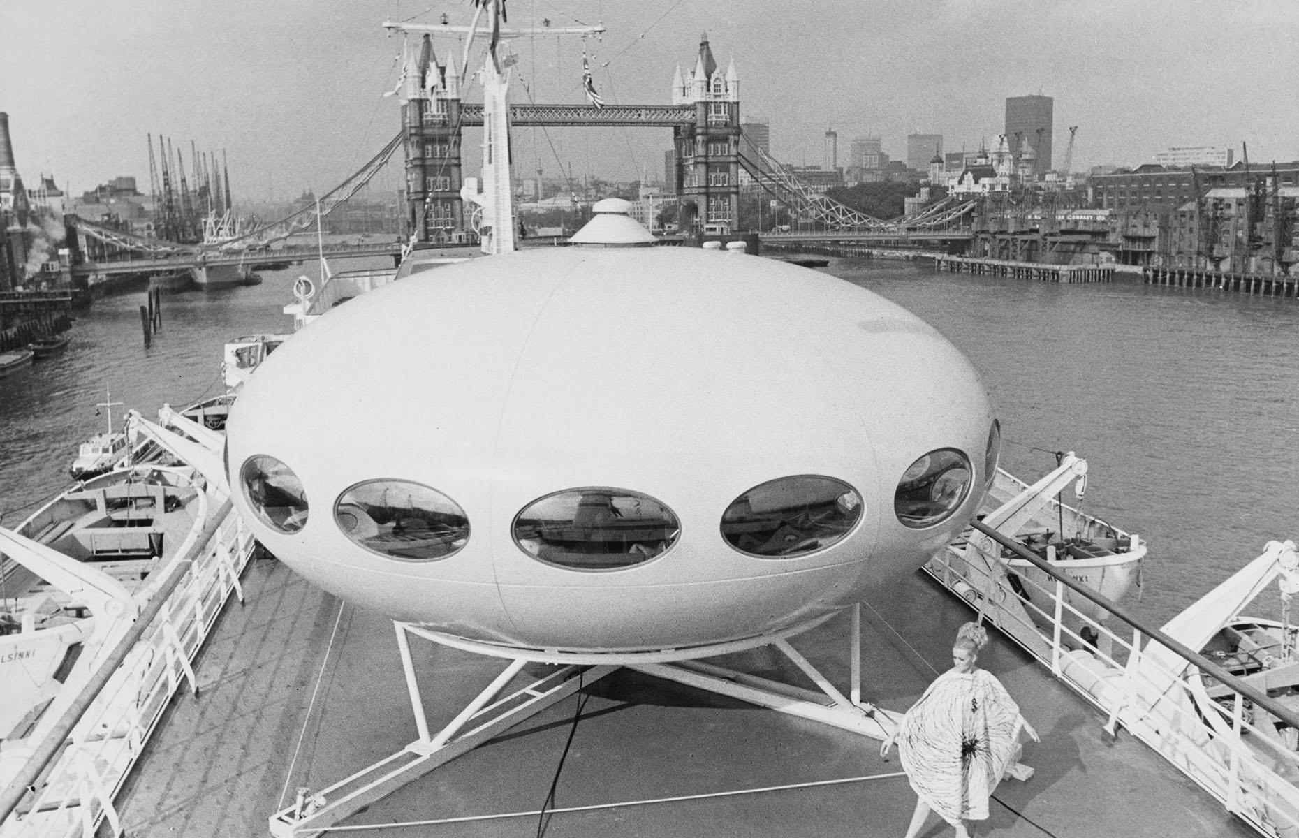 1968: Futurism lands in London
