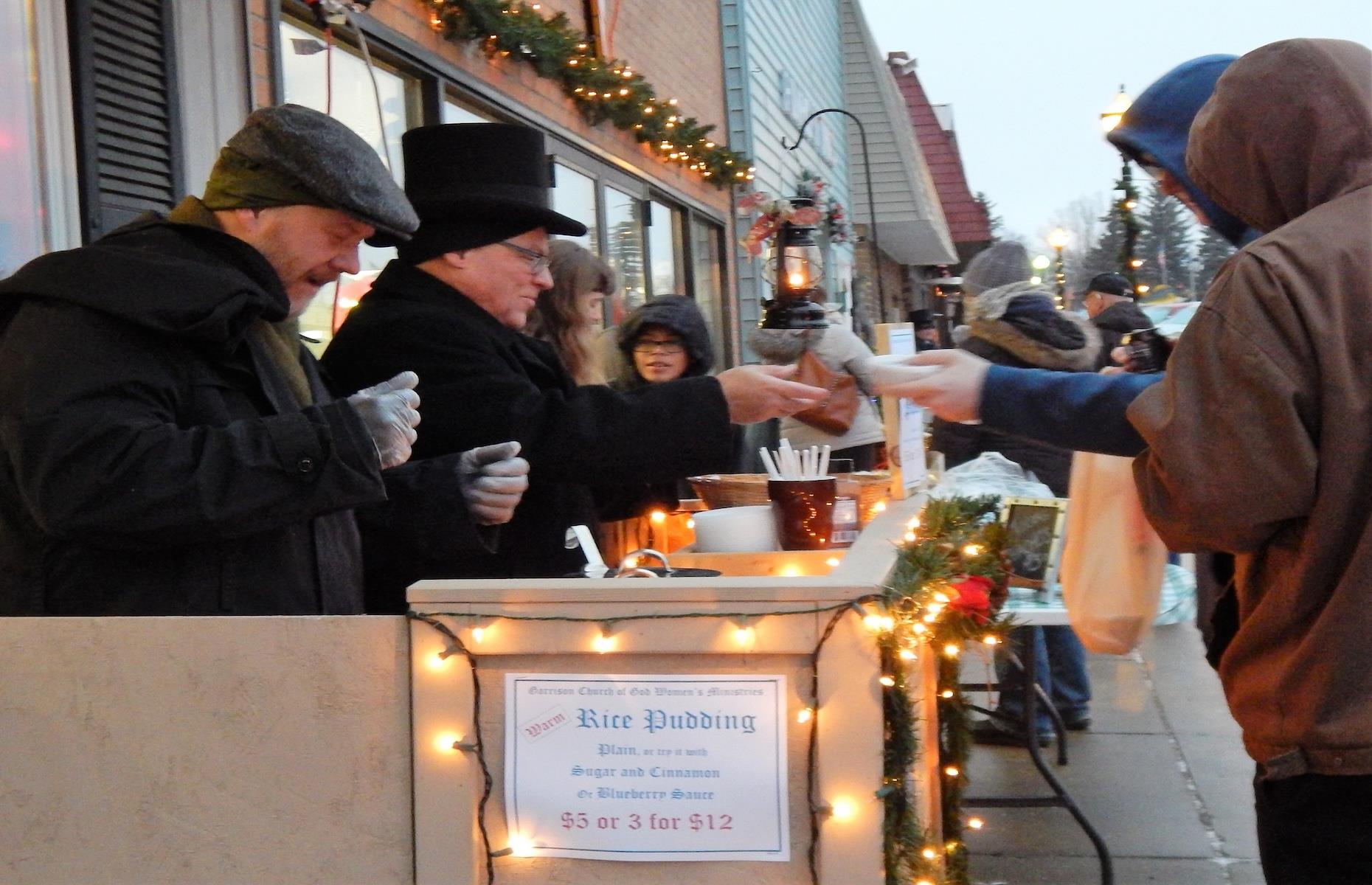North Dakota: Dickens Village Festival, Garrison