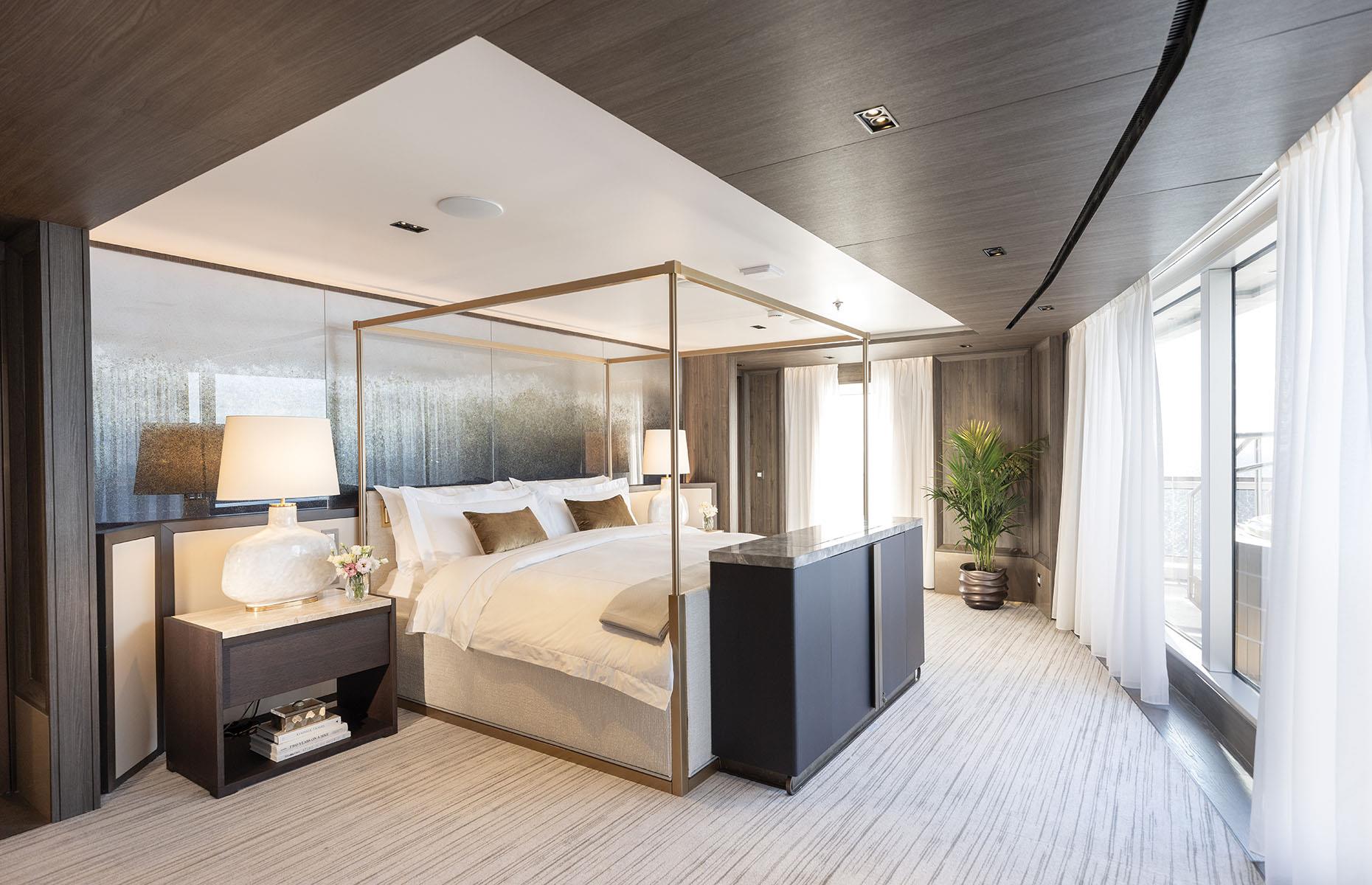 Regent Suite, Seven Seas Grandeur, Seven Seas Cruises