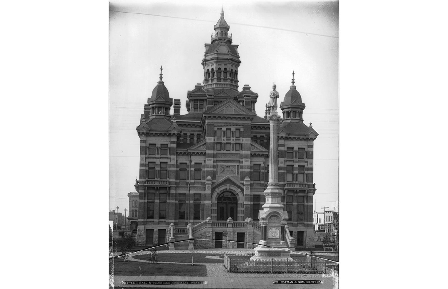 1887: City Hall and Volunteer Monument in Winnipeg, Manitoba