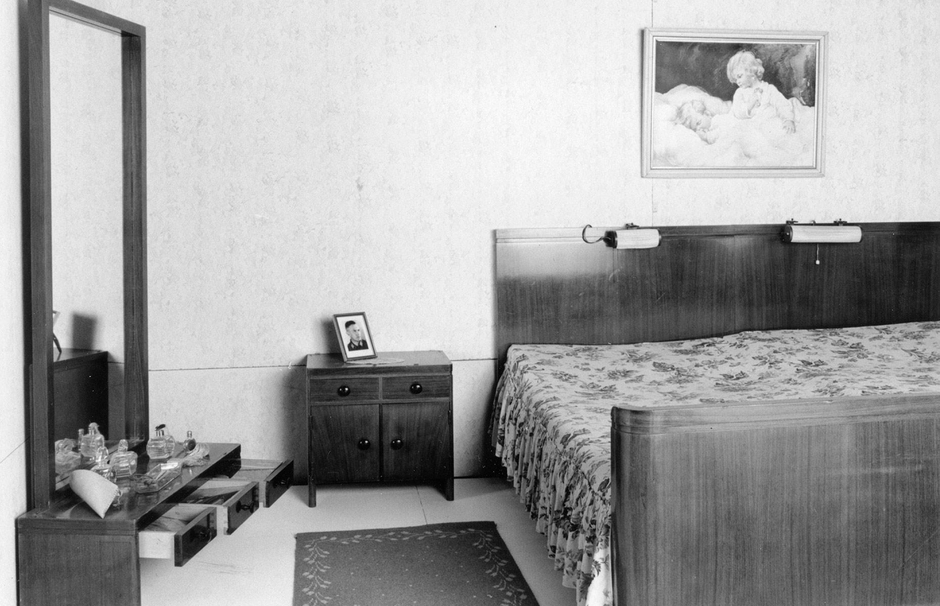 1940s: the bedroom
