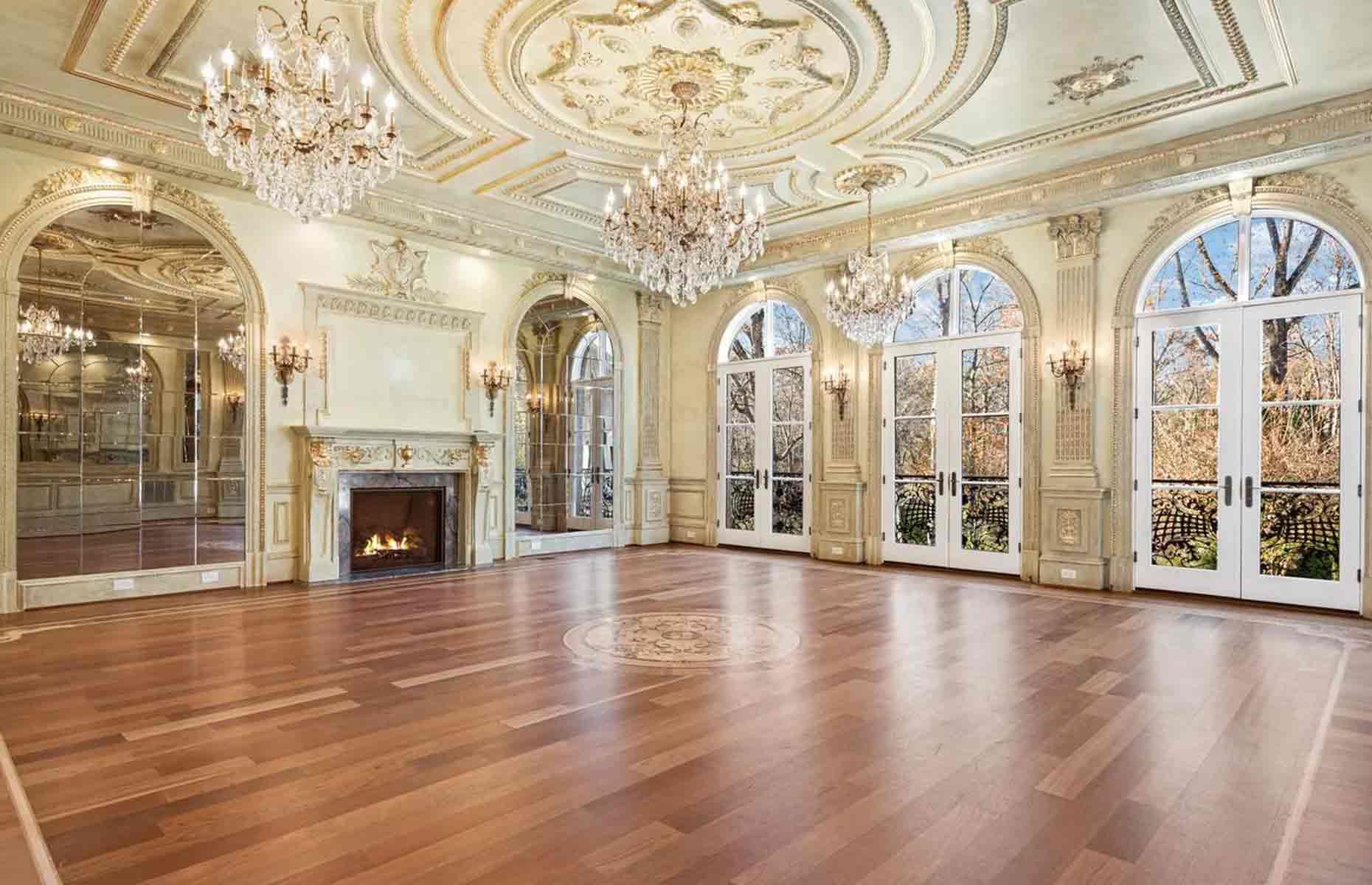 Château de Lumière, Virginia, USA