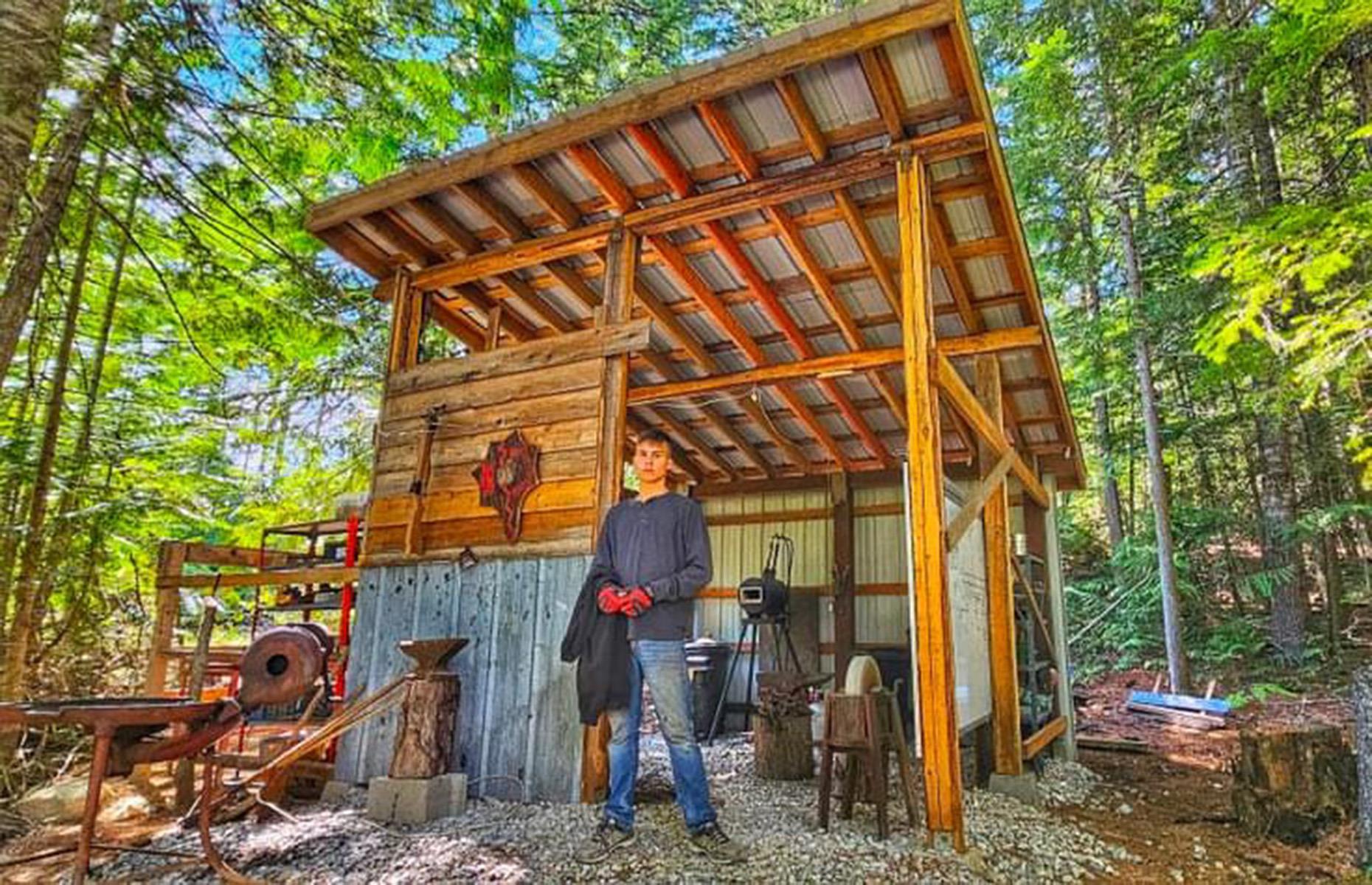 Meet the people living off-grid