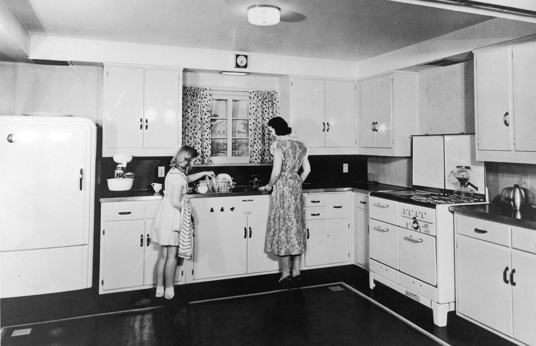 1940s: entering suburbia