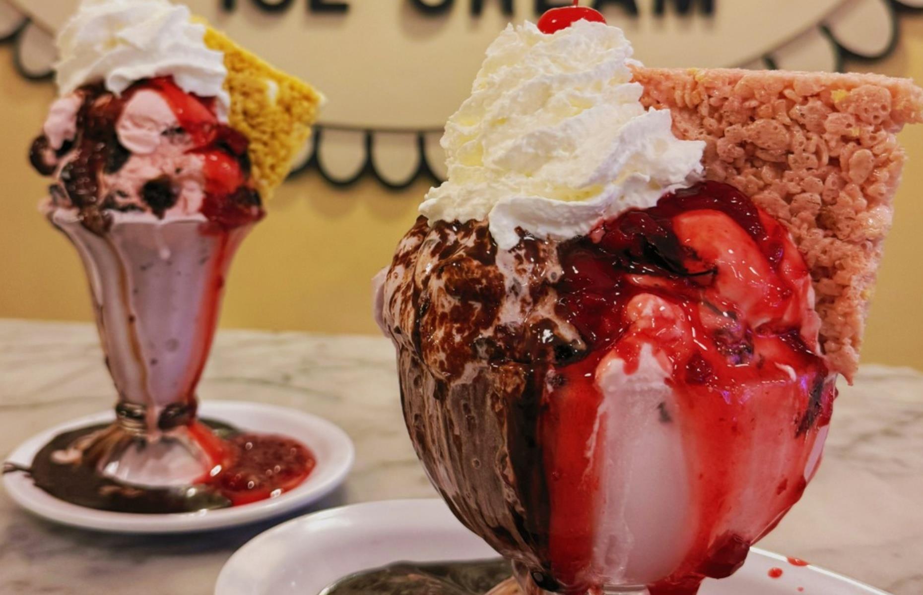 California: Fentons Creamery and Restaurant, Oakland 