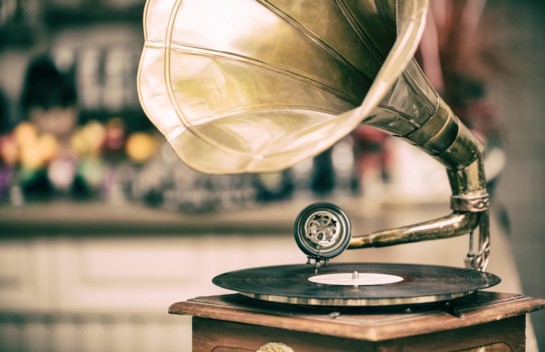 Phonograph
