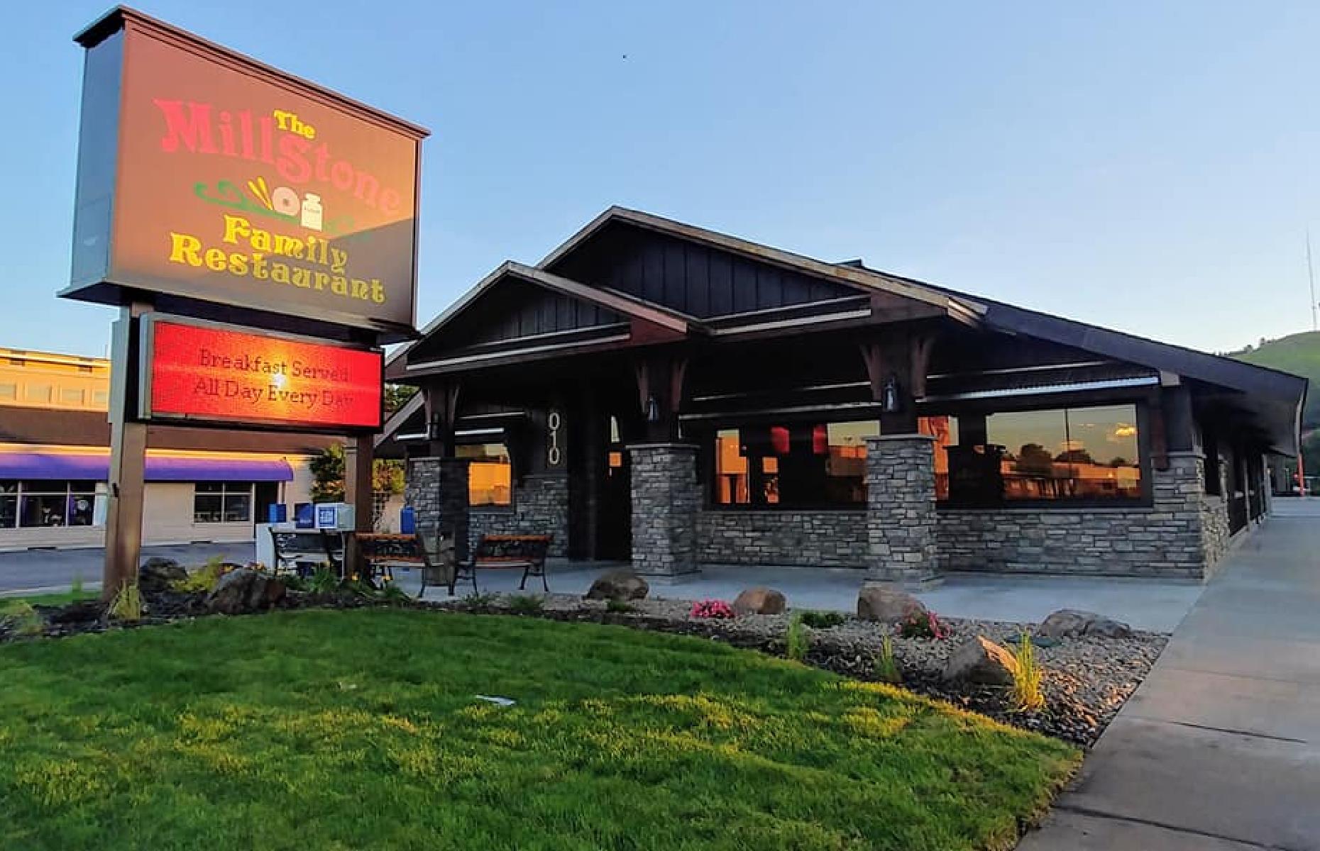 South Dakota: The Millstone Family Restaurant, Rapid City and Spearfish