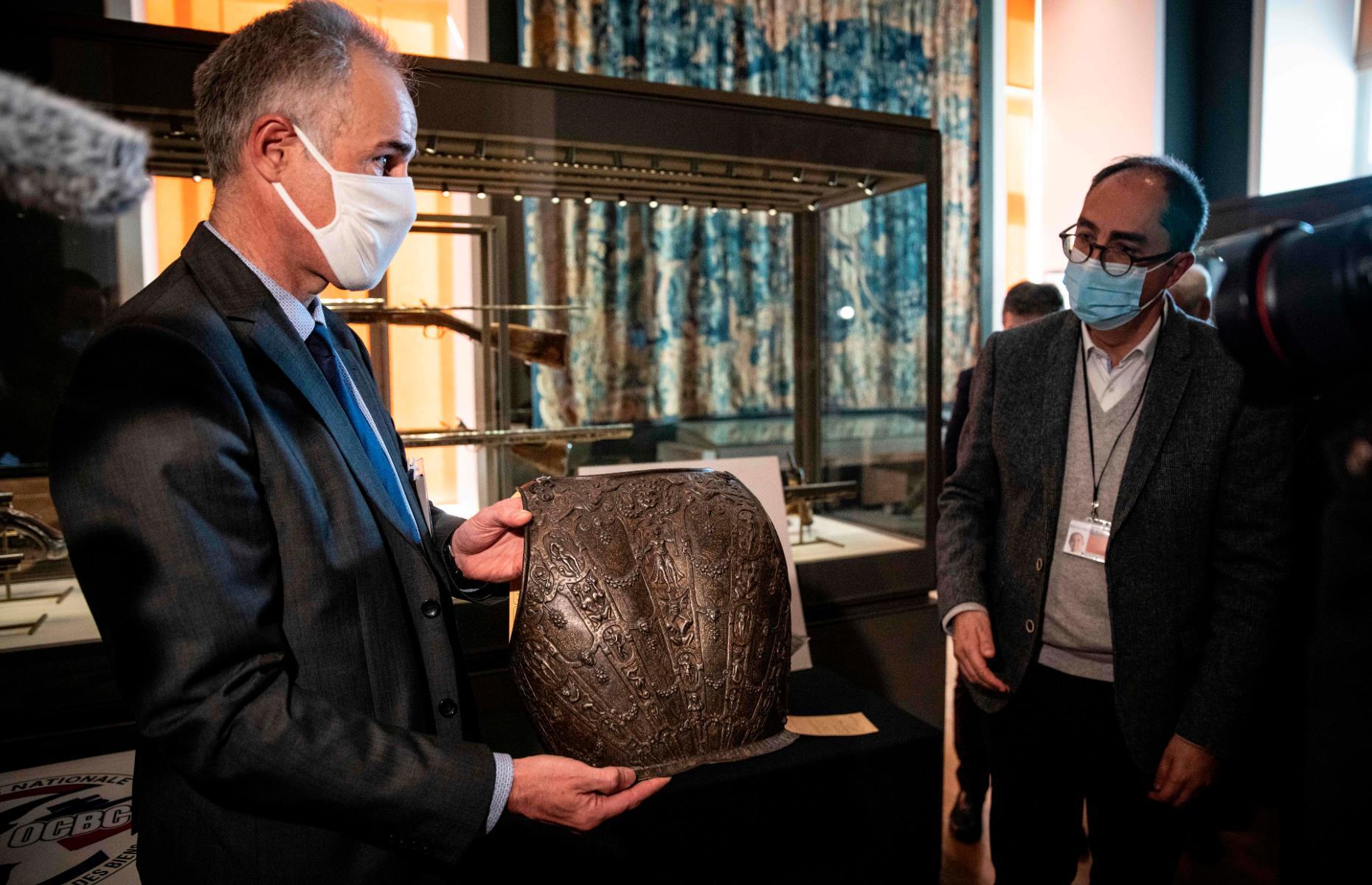 16th-century armor returned to the Louvre