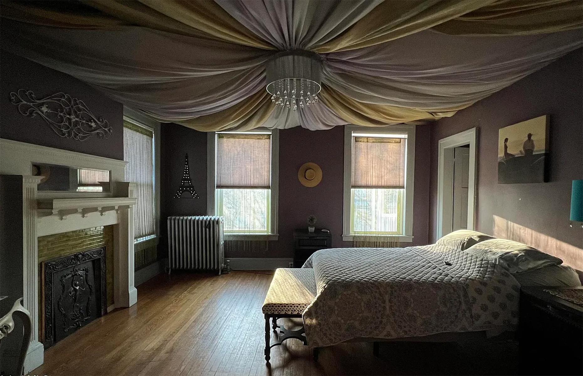 The Ensin Mansion, New York, USA: $349,999 (£275k)