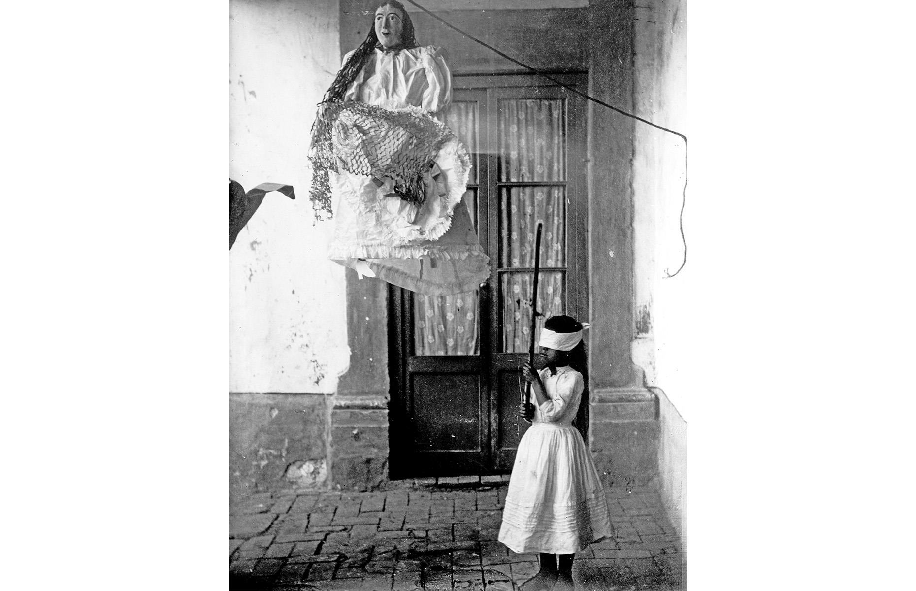 1900s: breaking the piñata