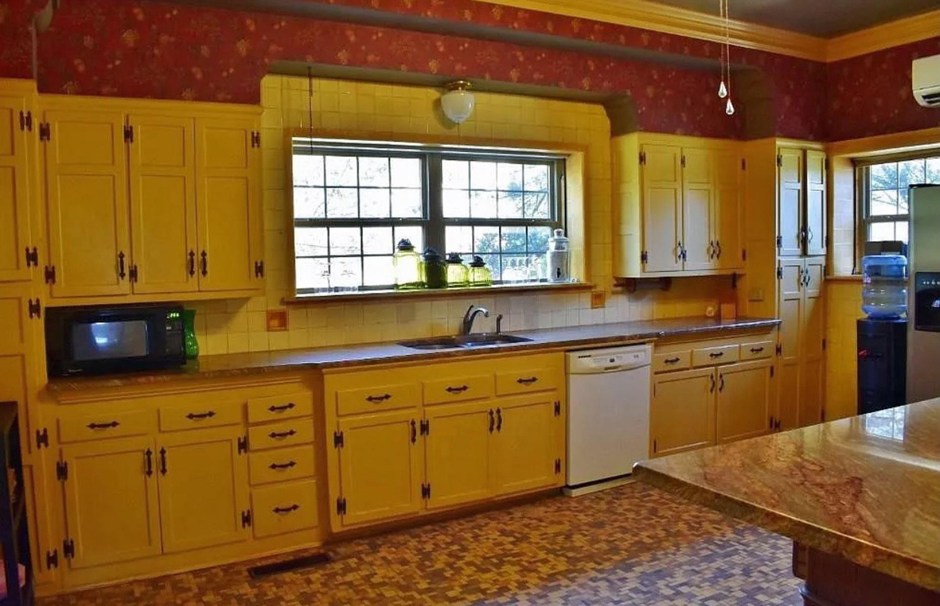 Servants' kitchen