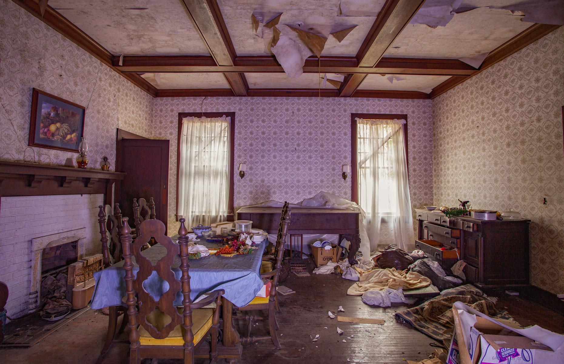Tour the abandoned Craftsman house shrouded in mystery | loveproperty.com