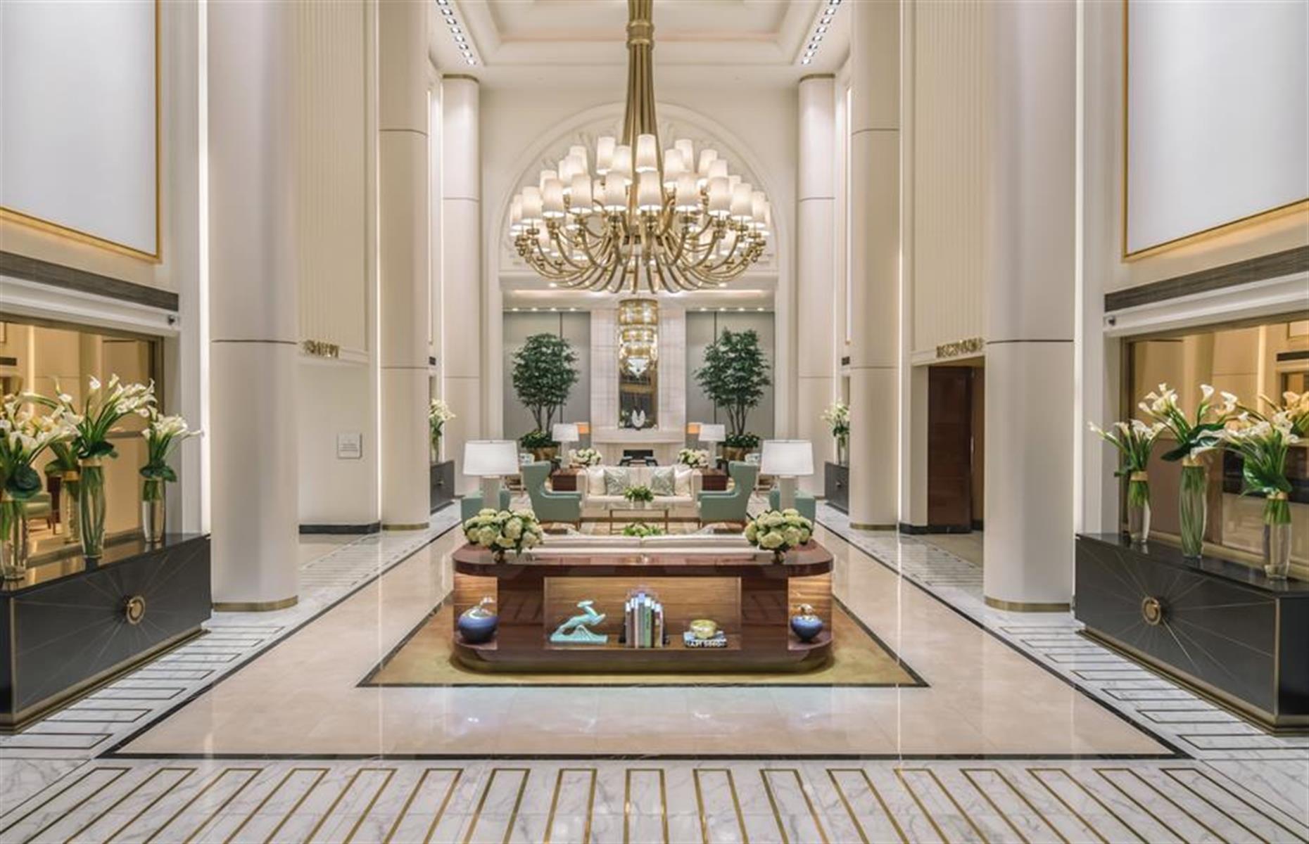 USA: Waldorf Astoria Beverly Hills, Beverly Hills, California
