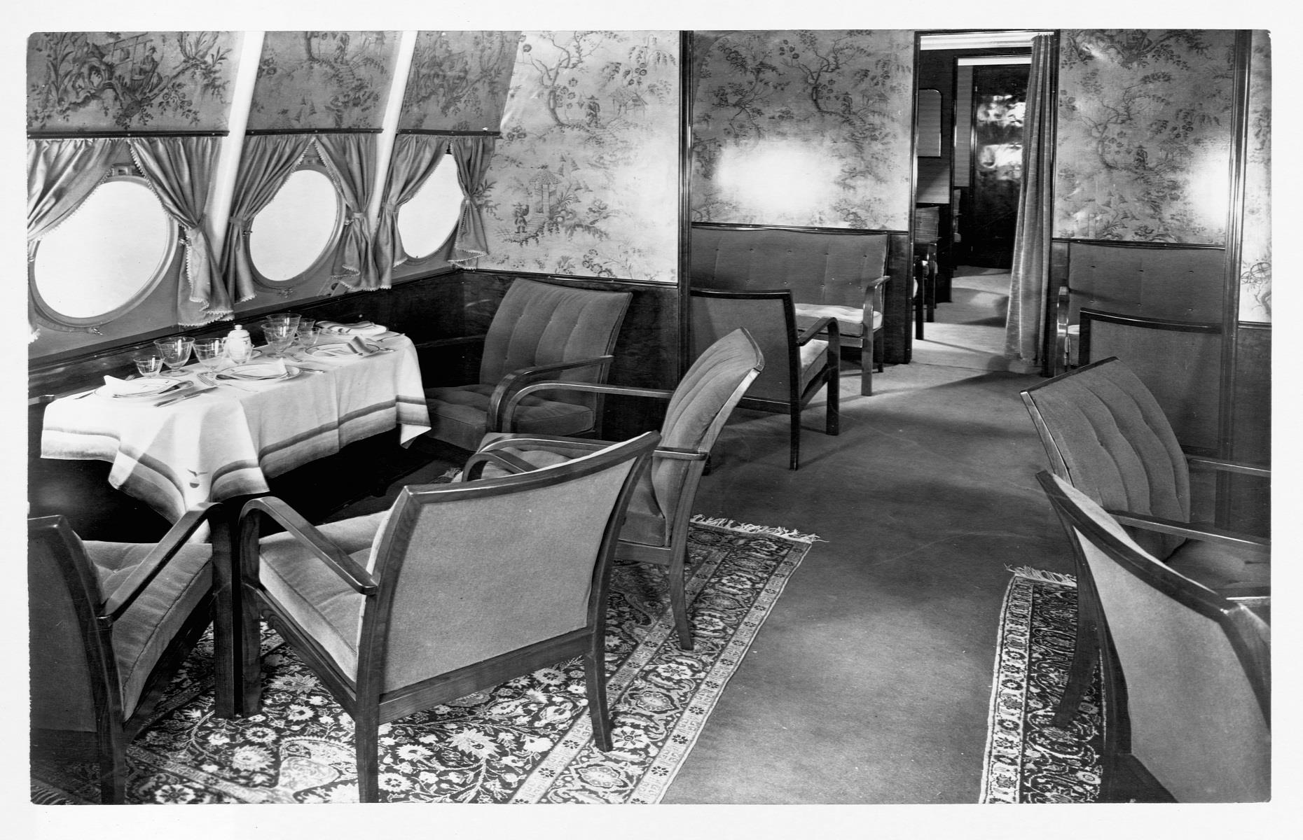 1920s: the Dornier Do X dining salon