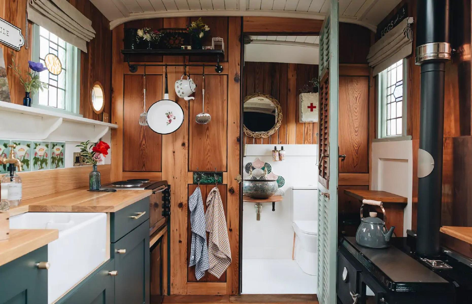 Converted horsebox, Causeway Coast, UK