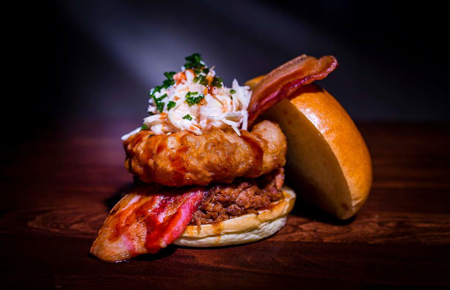 Pulled pork burger