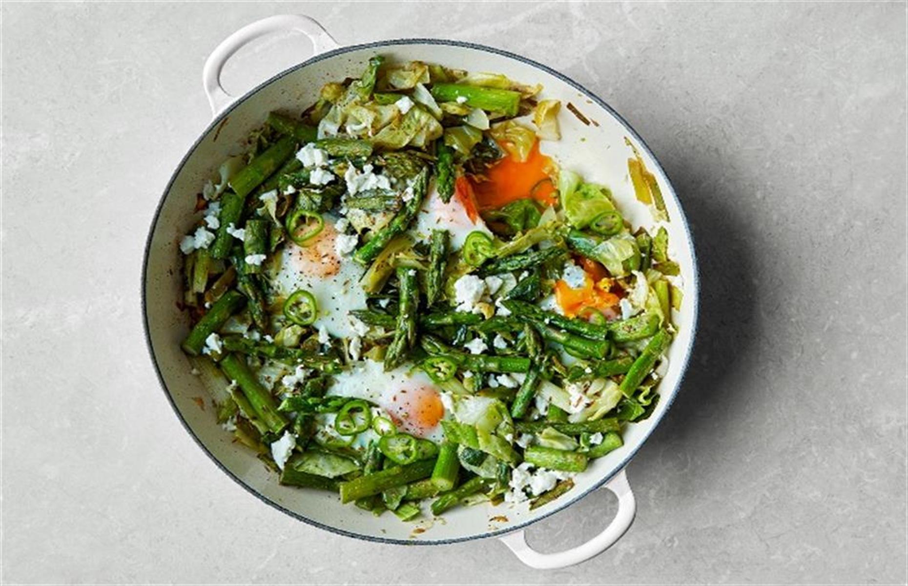 Green baked eggs