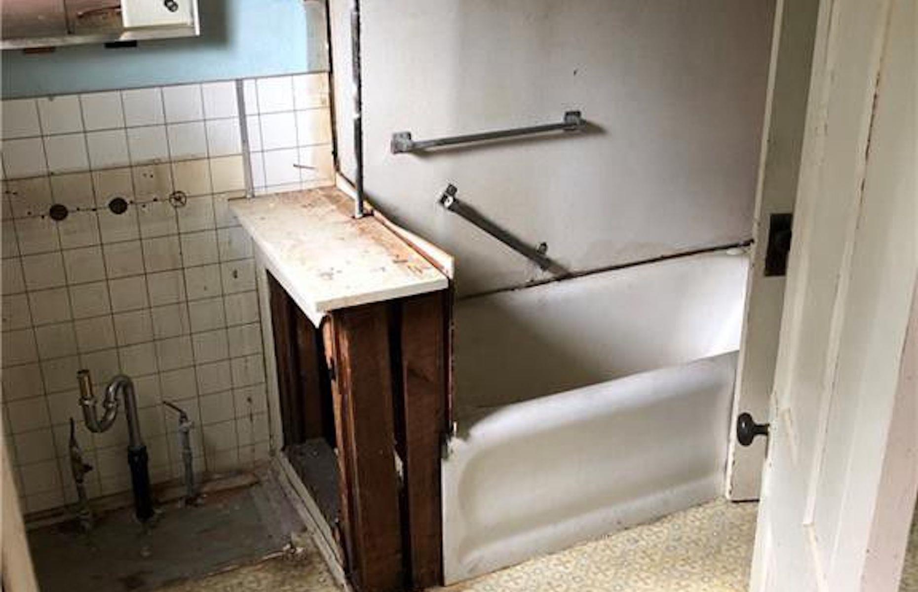 Colonial farmhouse, South Carolina, USA: $74,900 (£60k)